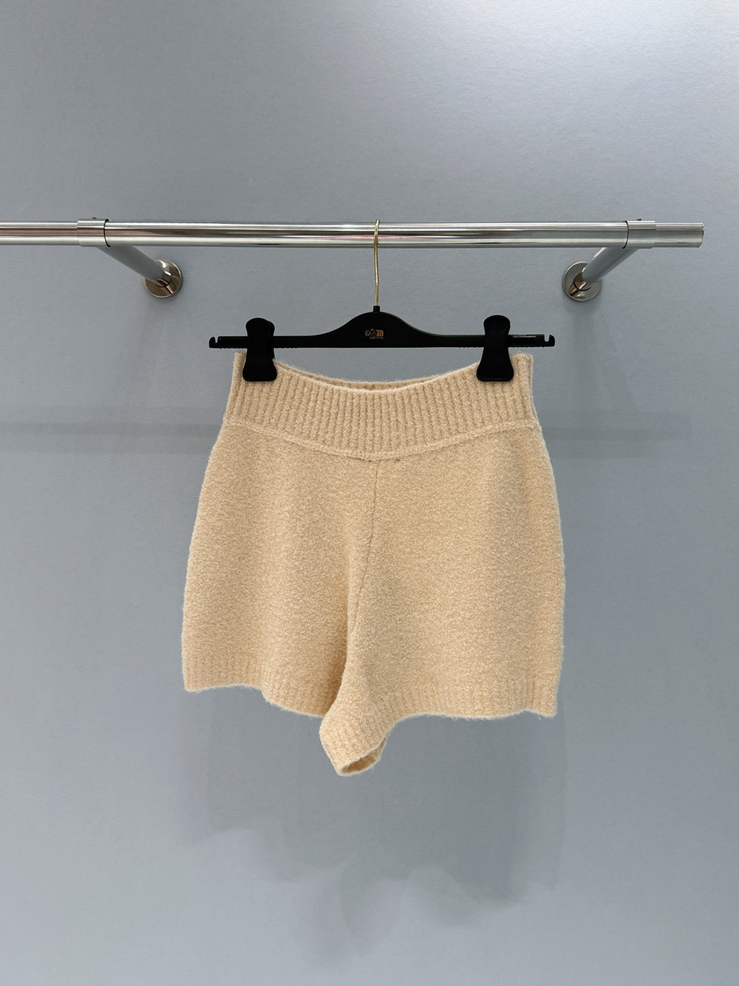 SOFT KNIT CROP TOP & SHORT SET WITH LOGO DETAIL