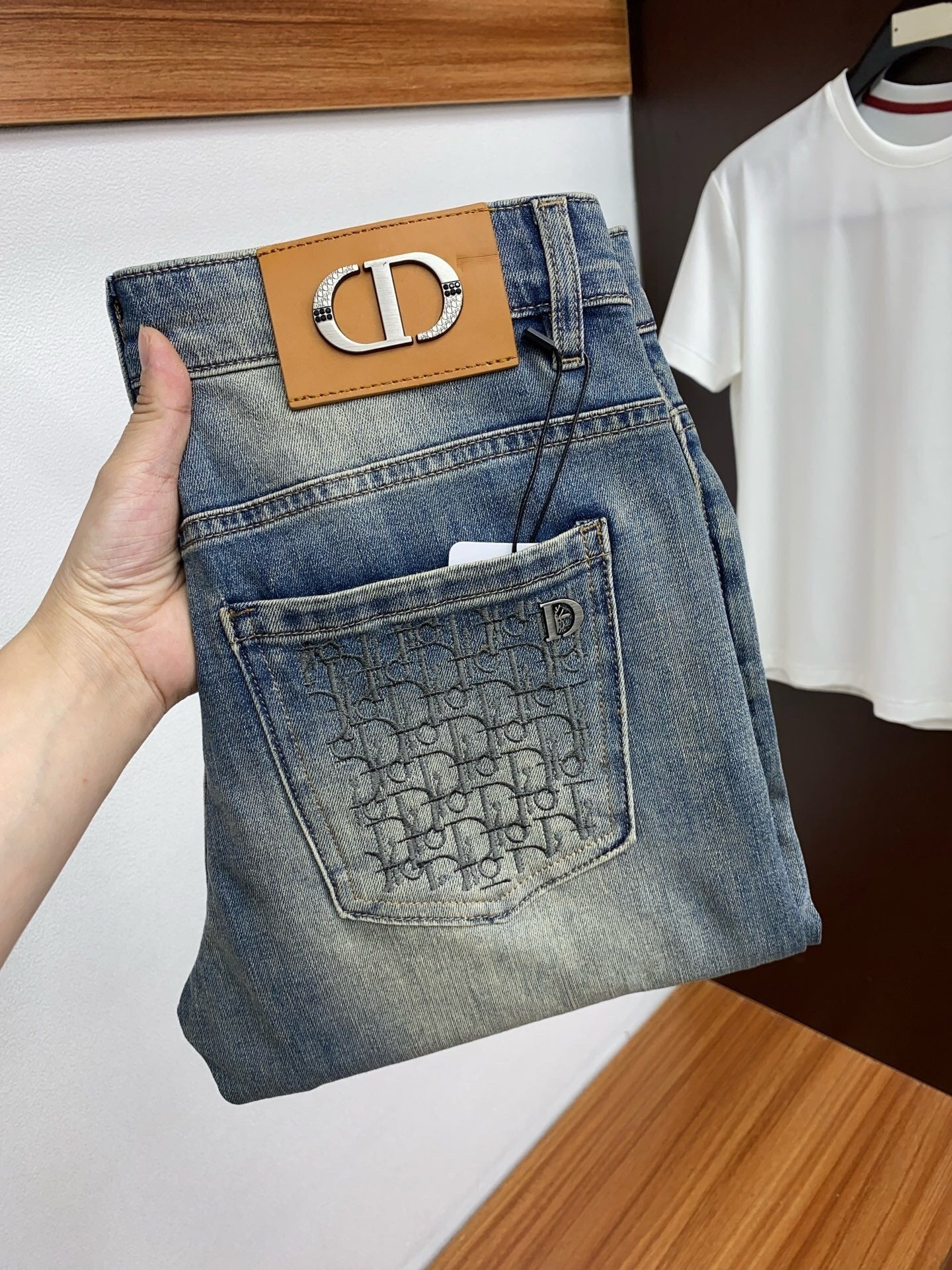 WASHED DENIM LOGO JEANS