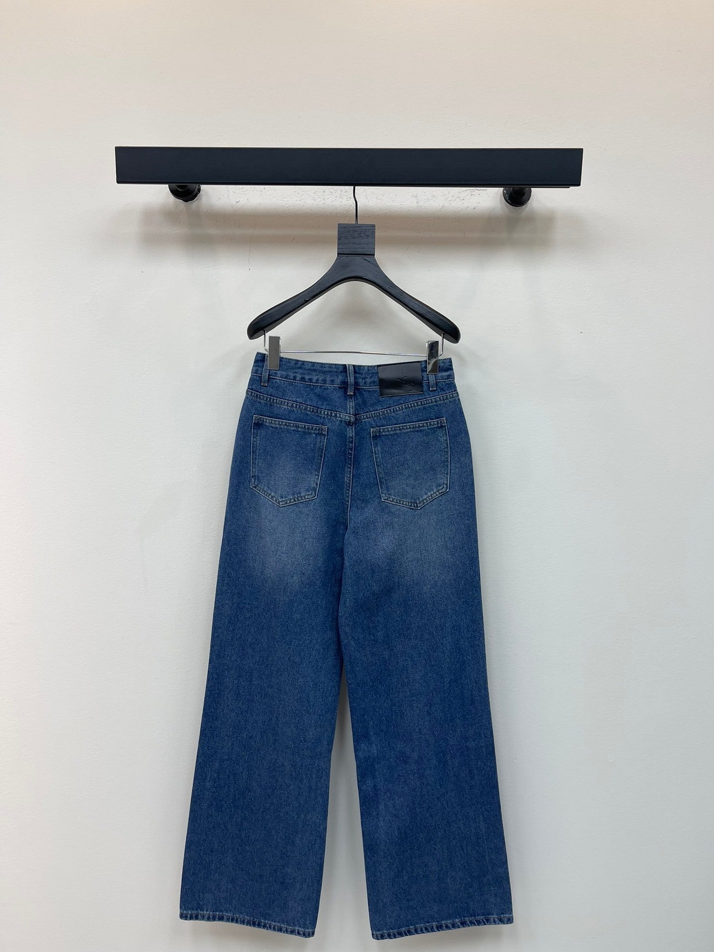 LOGO STRIPE STRAIGHT LEG DENIM JEANS