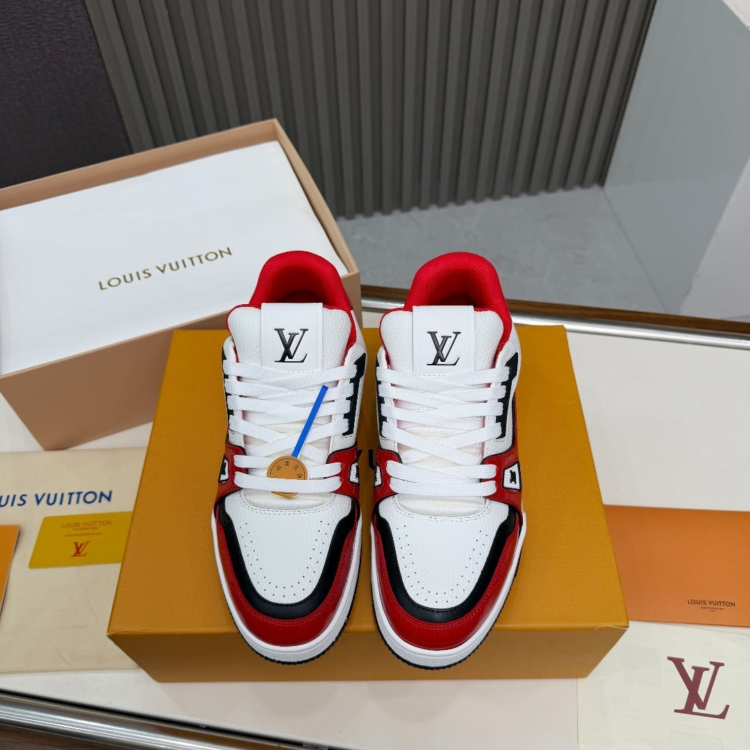 RED & WHITE LOW-TOP STATEMENT SNEAKERS