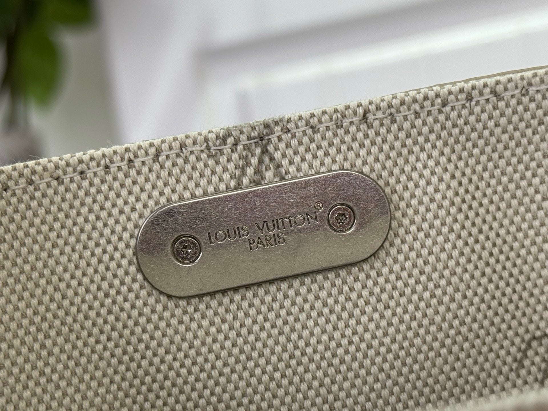 VINTAGE LOCK MINI BACKPACK