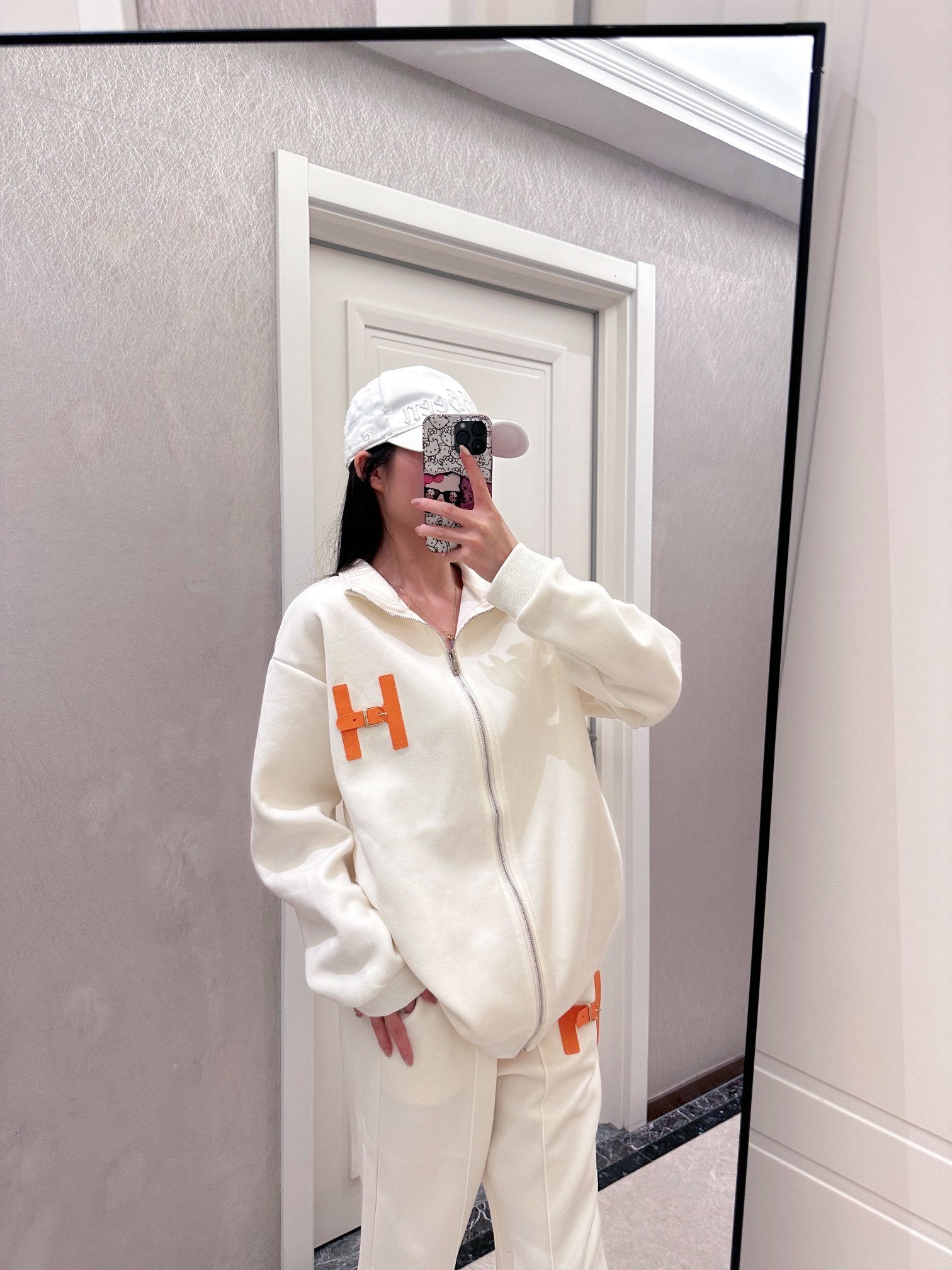 CREAM ZIP HOODIE AND PANTS SET