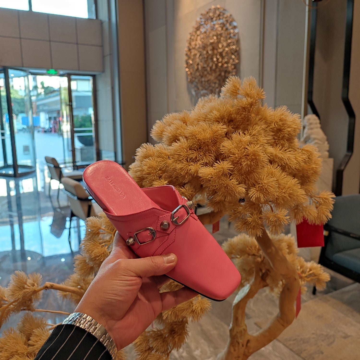 PINK BUCKLE DETAIL FLAT MULES