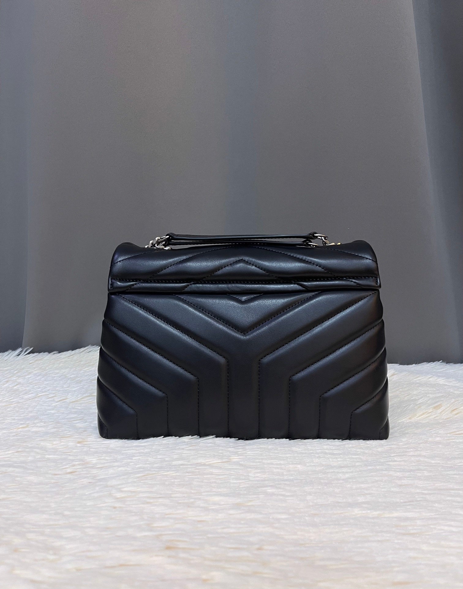 QUILTED FLAP SHOULDER BAG