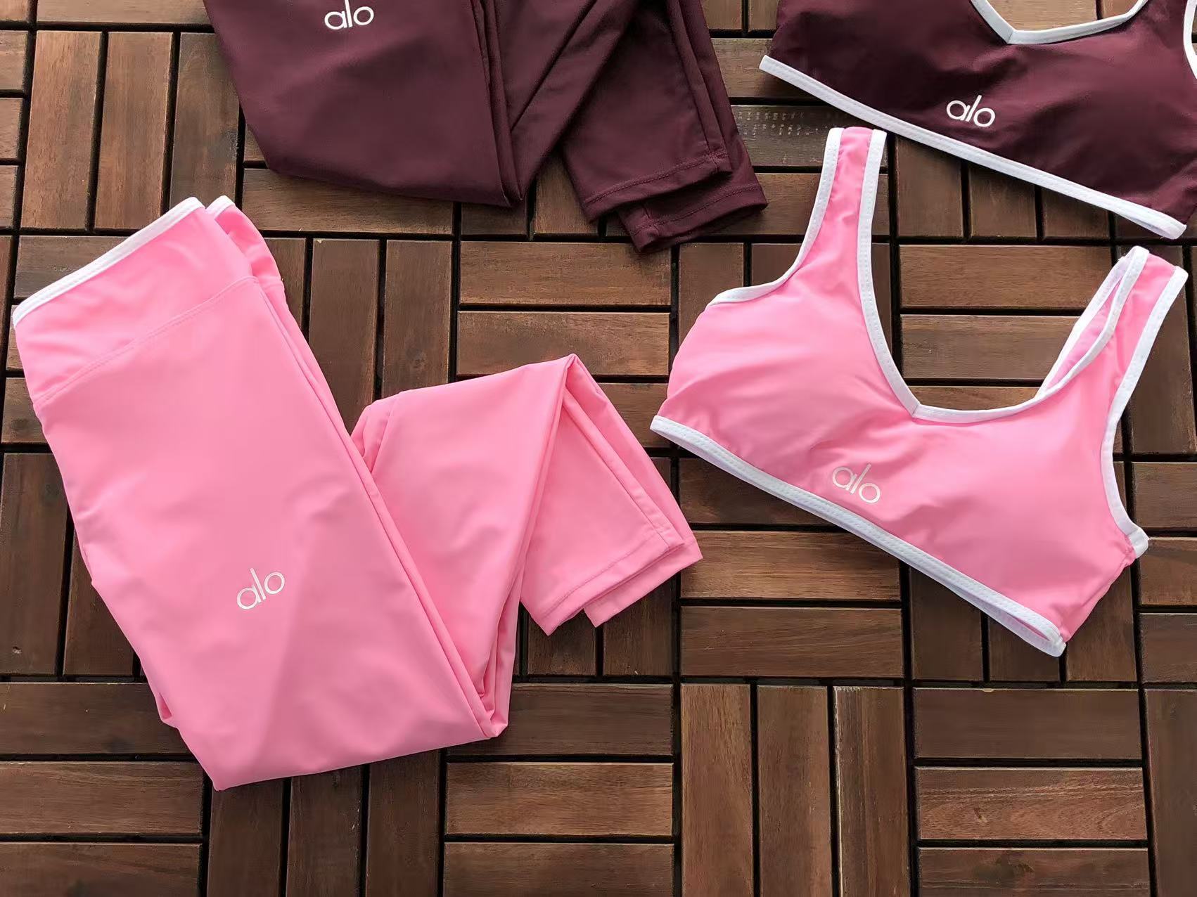 SPORT BRA & LEGGINGS SET