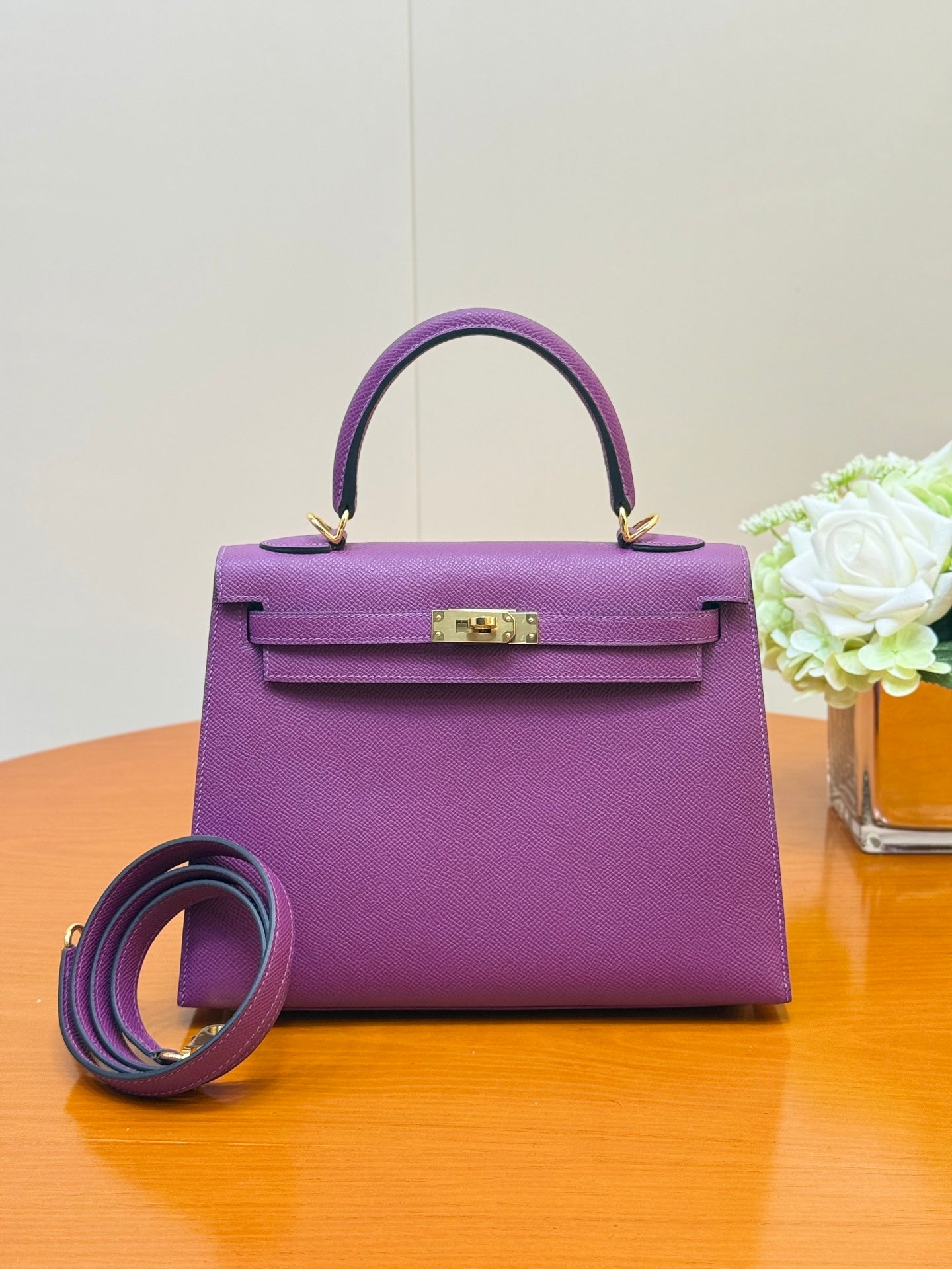 ROYAL PURPLE STRUCTURED LUXURY HANDBAG