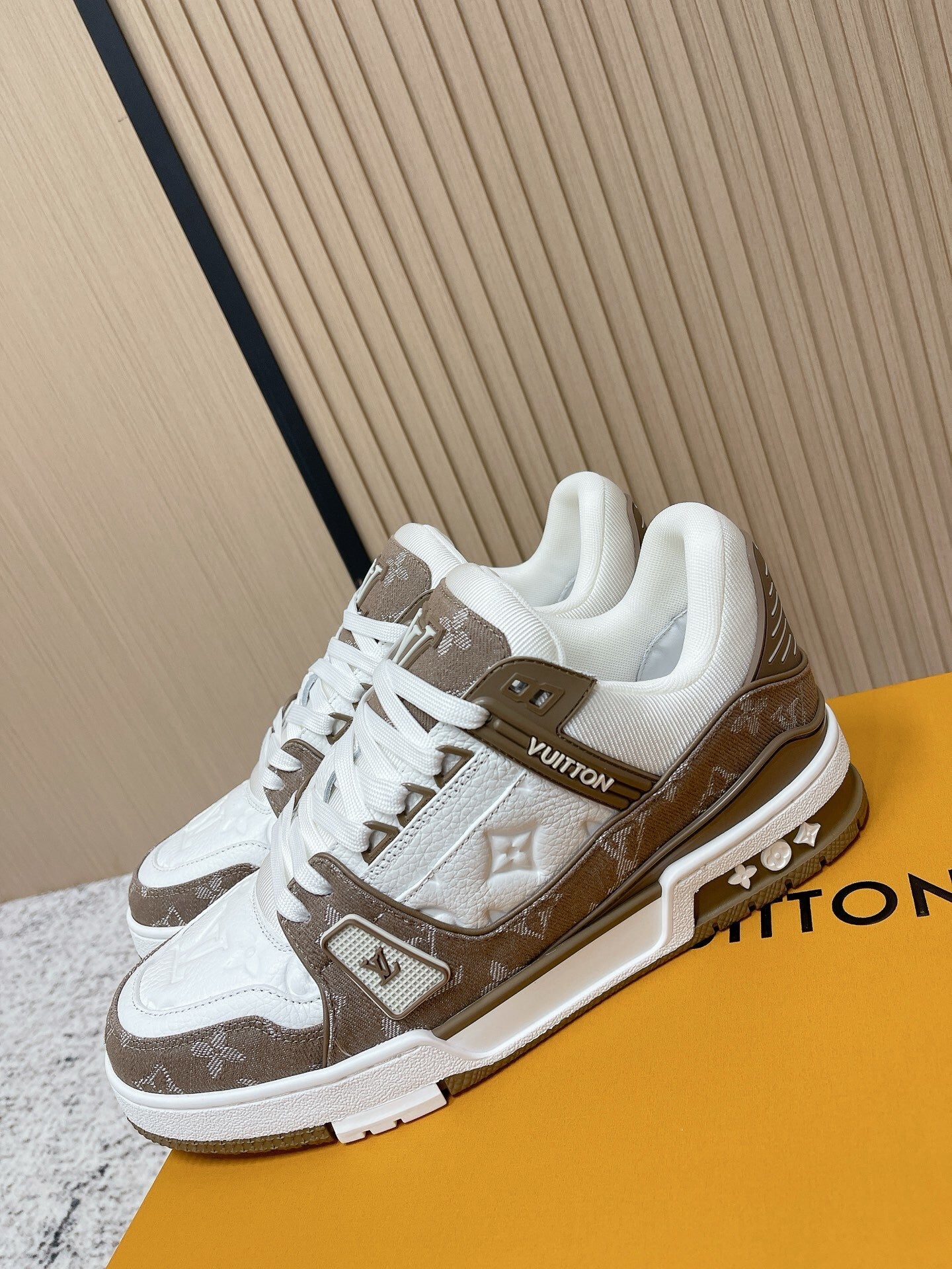 WHITE & TAUPE MONOGRAM LOW-TOP SNEAKERS