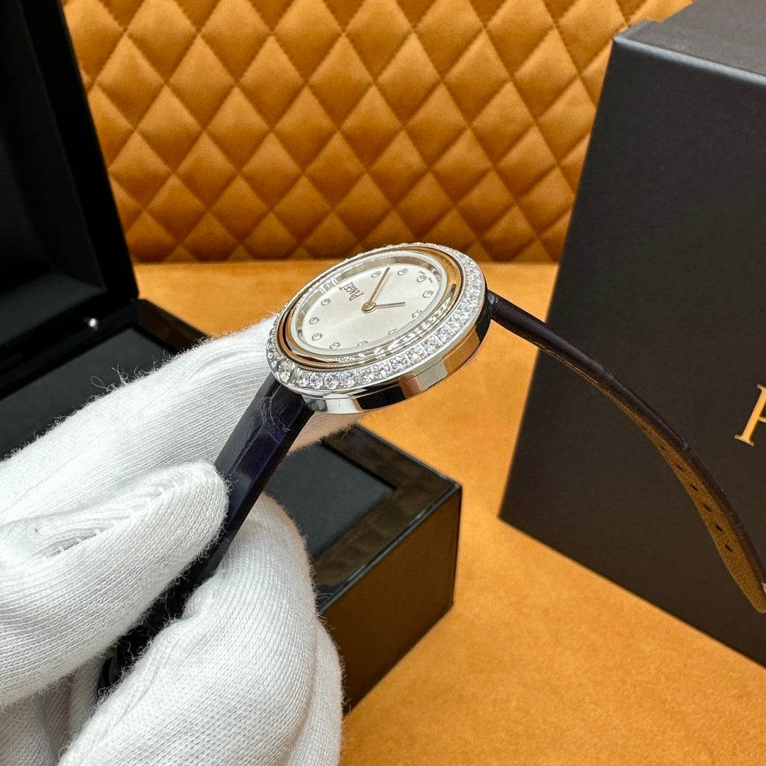 ELEGANT DIAMOND DIAL LEATHER WATCH