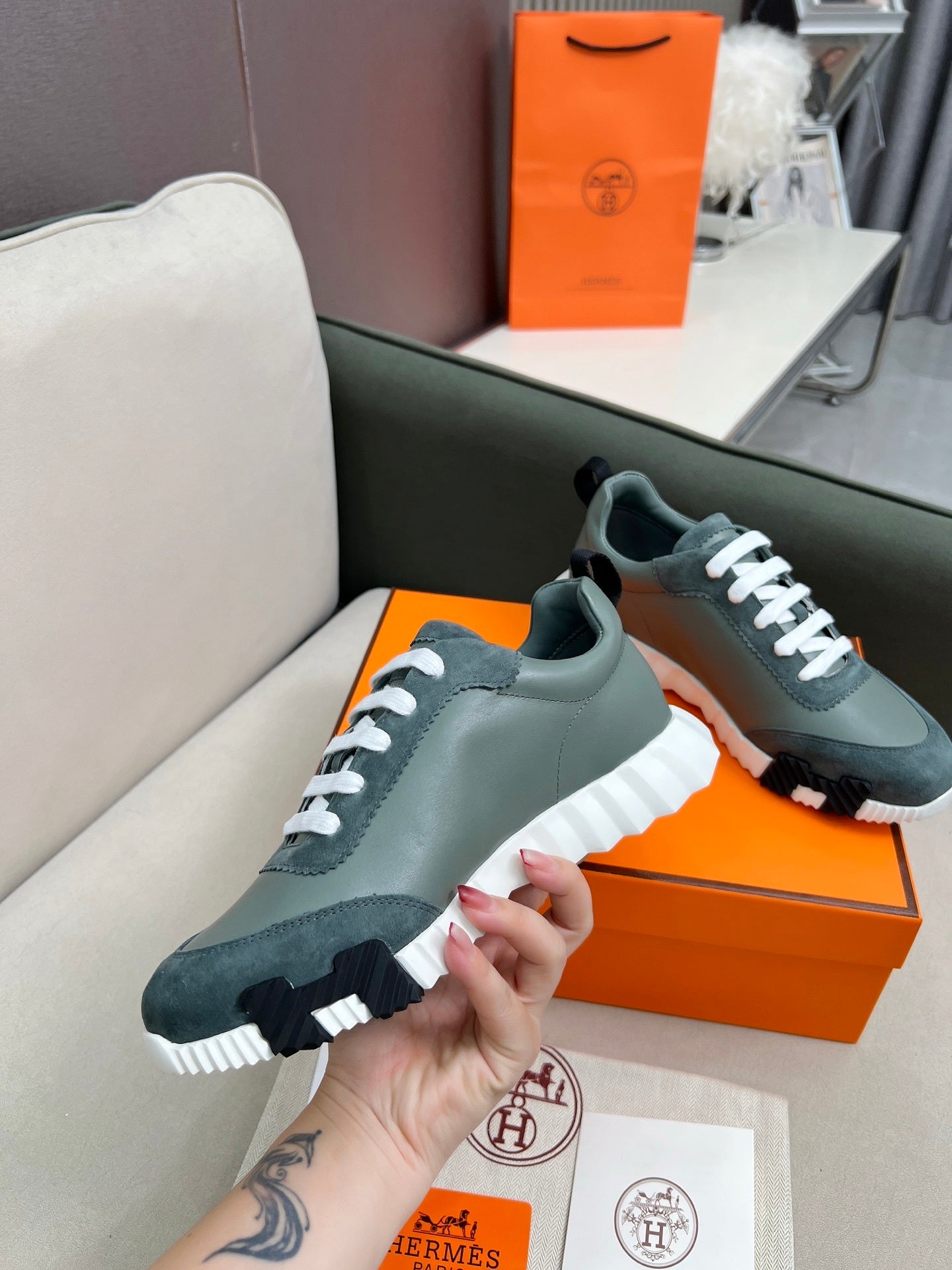 PREMIUM TWO-TONE SUEDE & LEATHER DESIGNER SNEAKERS