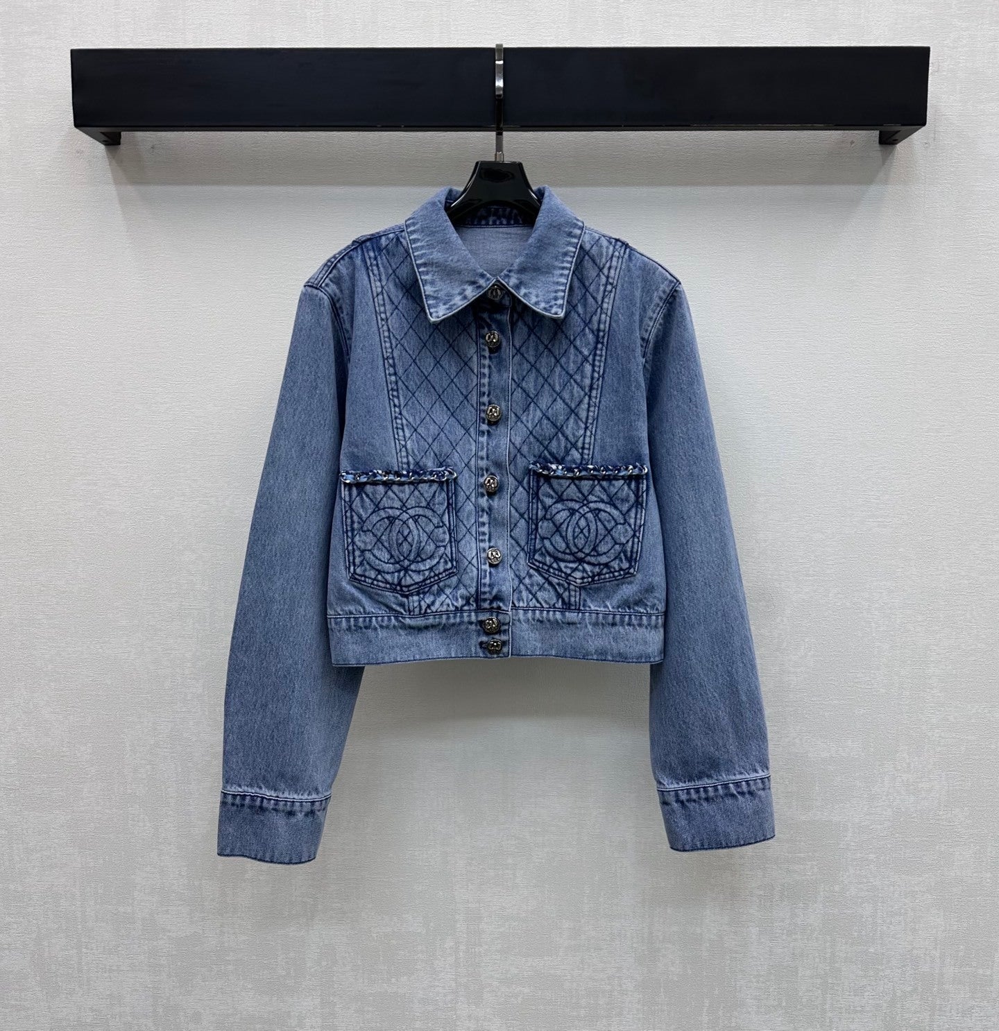 DENIM CROPPED JACKET & MINI SKIRT SET WITH QUILTED DETAIL