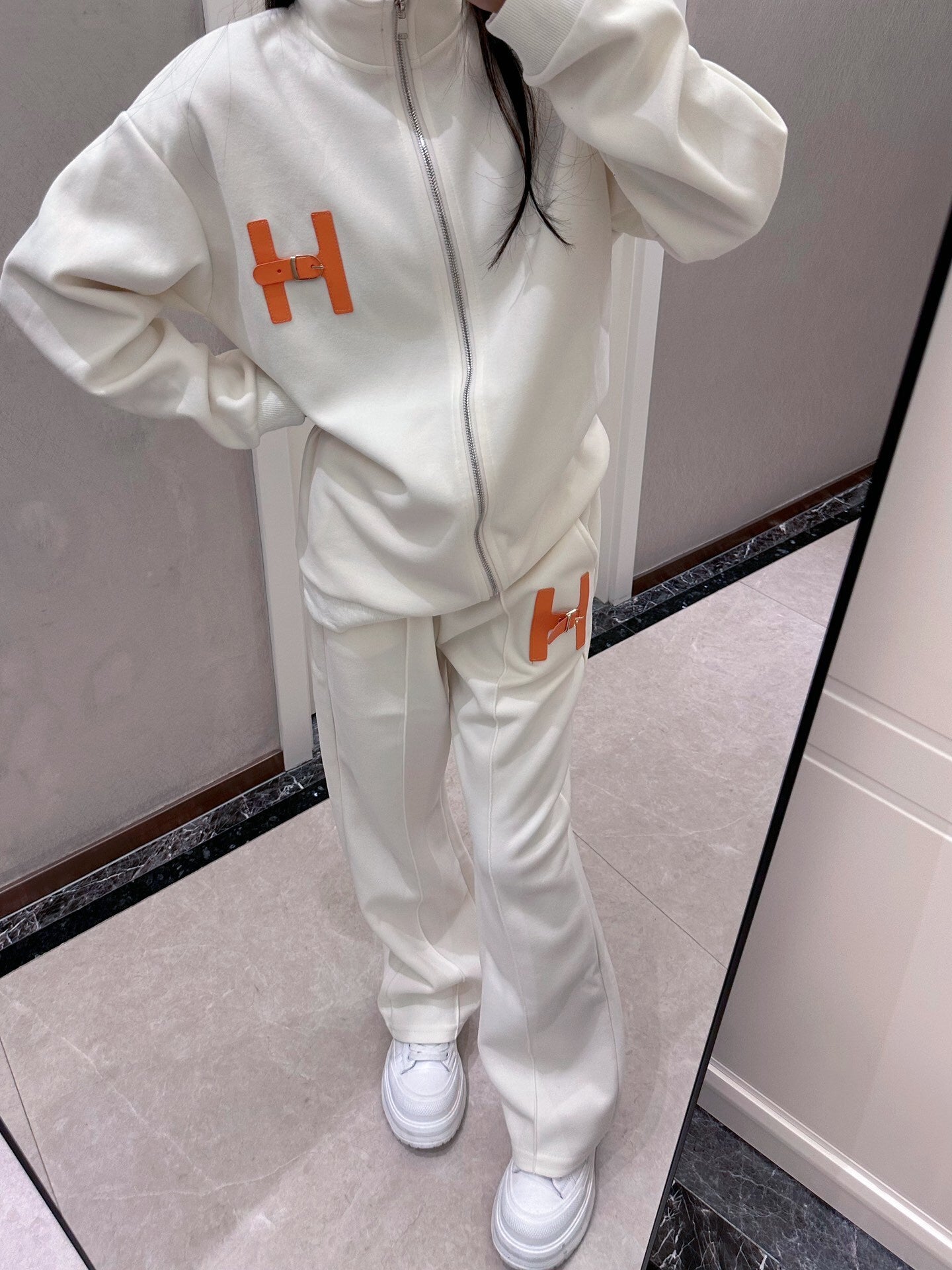 CREAM ZIP HOODIE AND PANTS SET