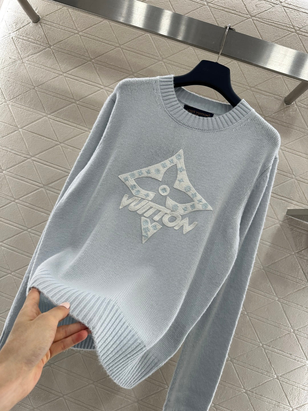 EMBOSSED GRAPHIC CREWNECK KNIT SWEATER