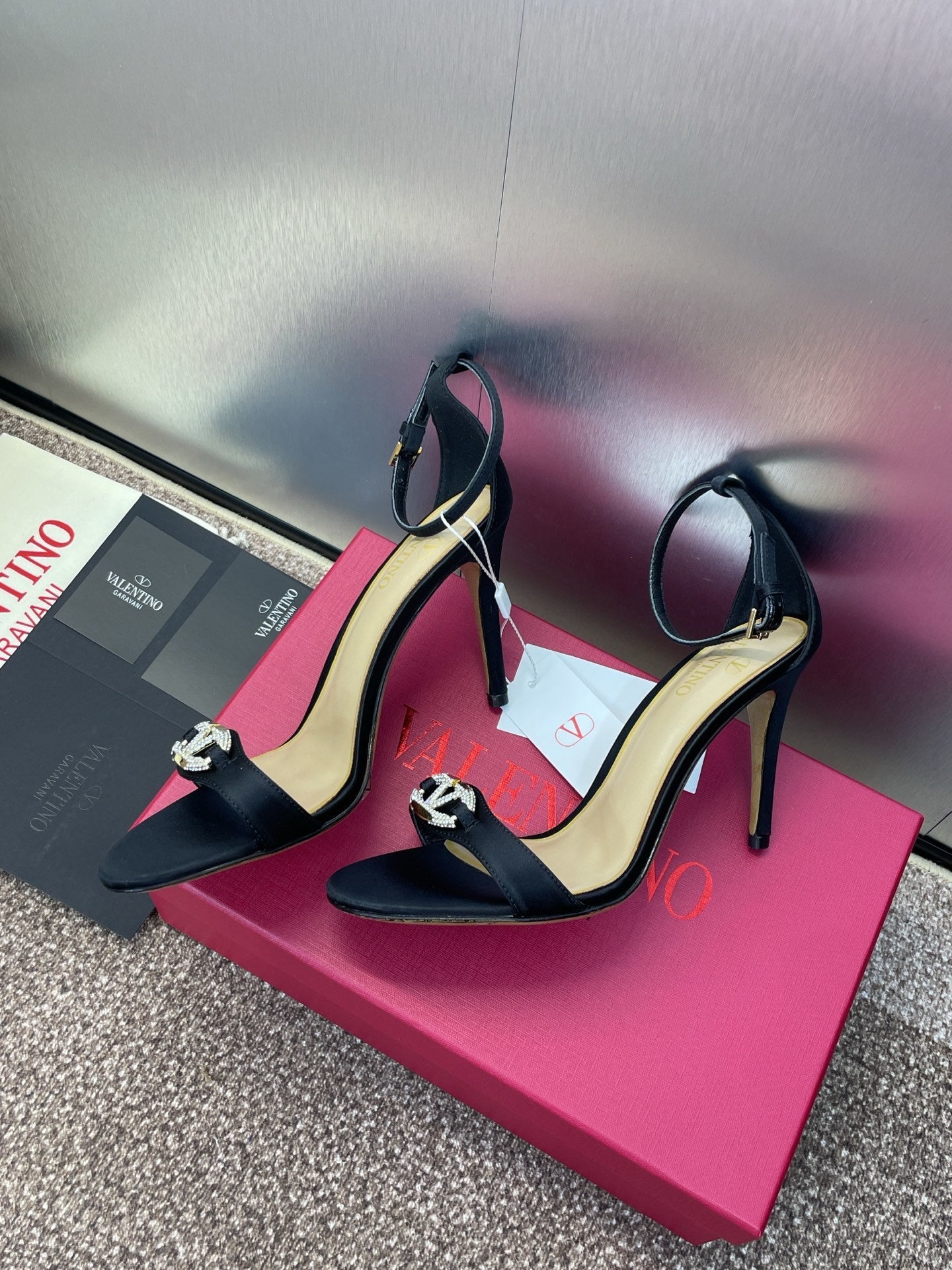 EMBELLISHED ANKLE-STRAP HIGH HEEL SANDALS – BLACK