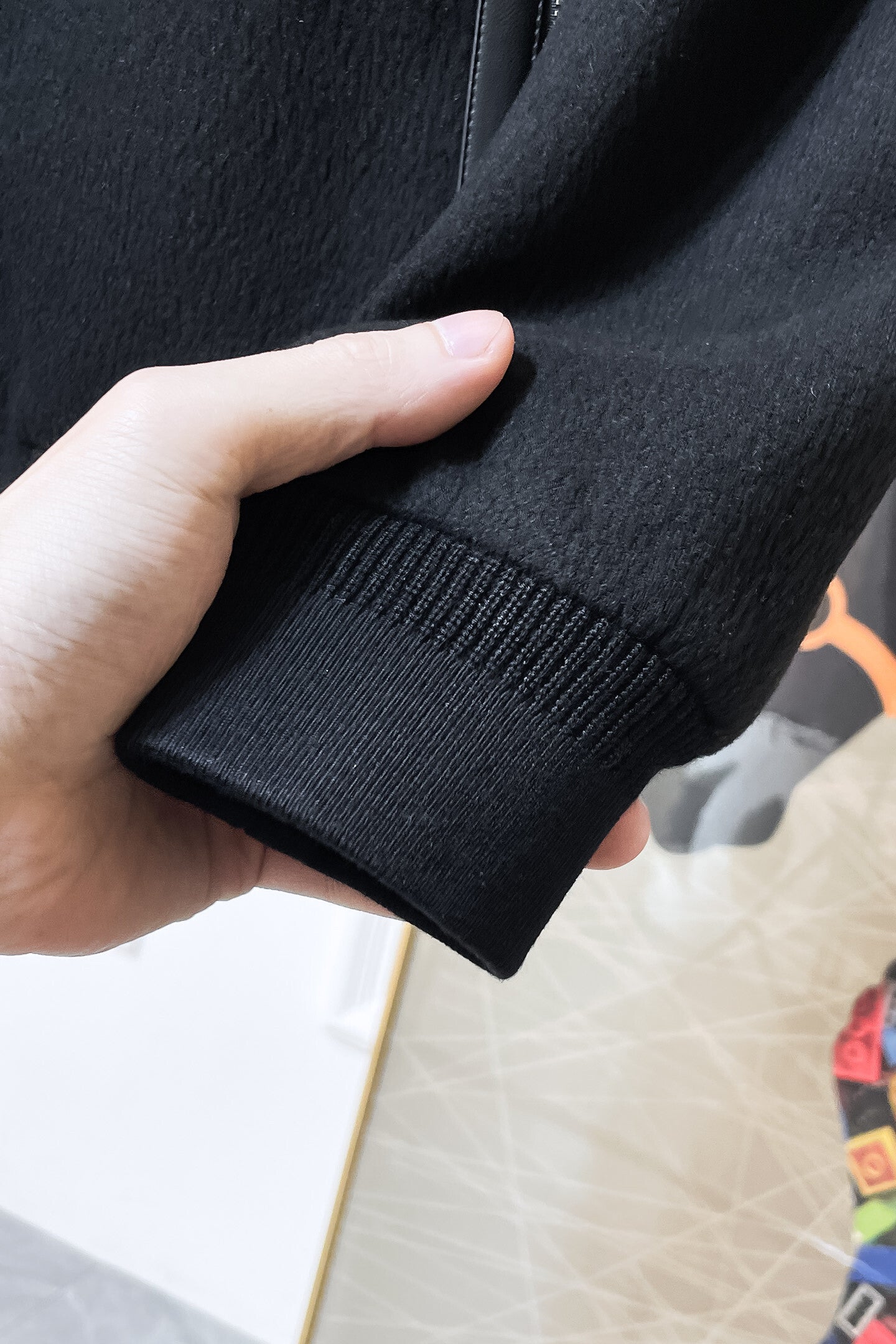 ZIP-UP JACKET WITH EMBROIDERED DETAIL IN CONTRAST COLORS