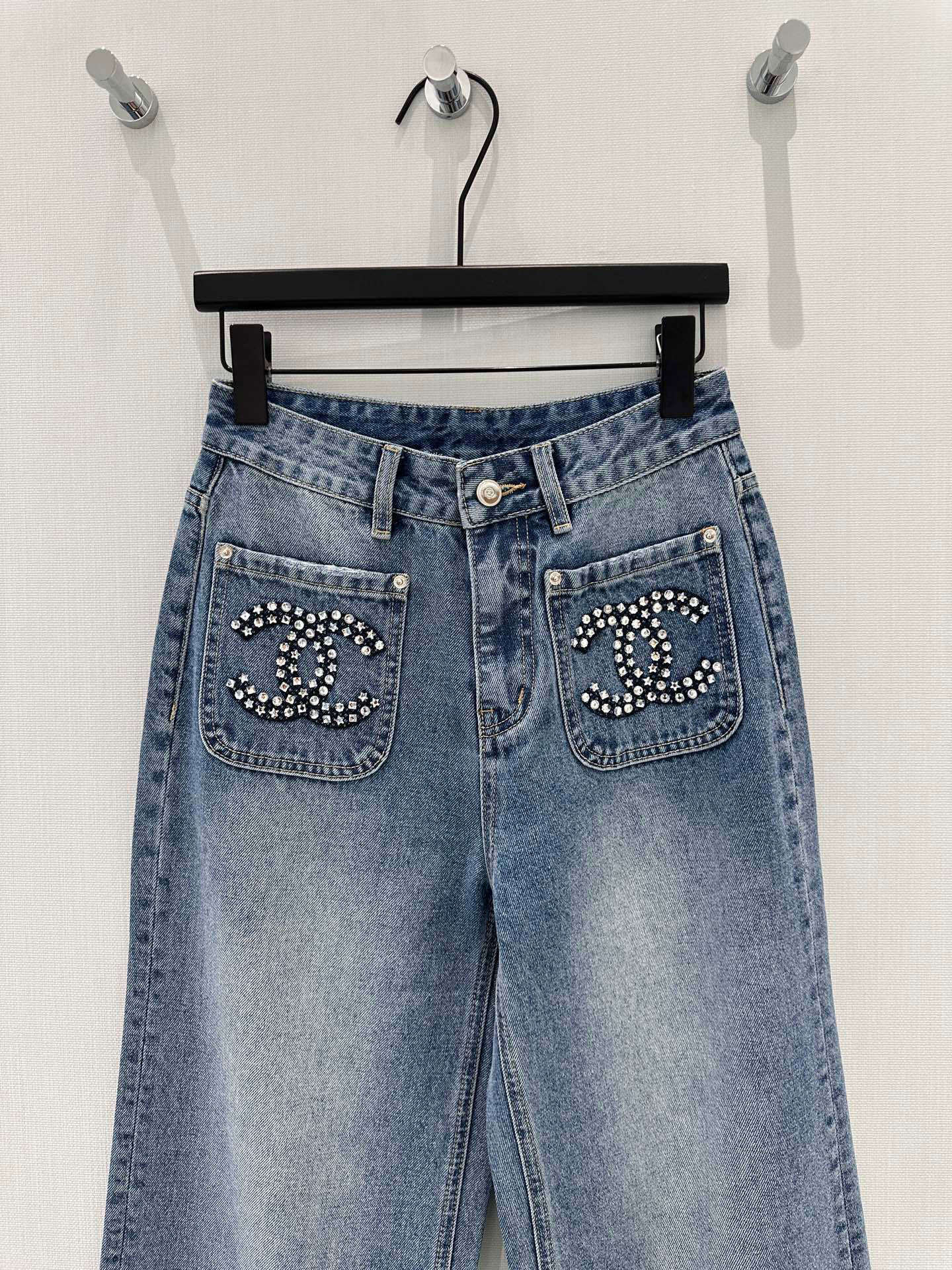 CRYSTAL LOGO POCKET WIDE LEG DENIM JEANS