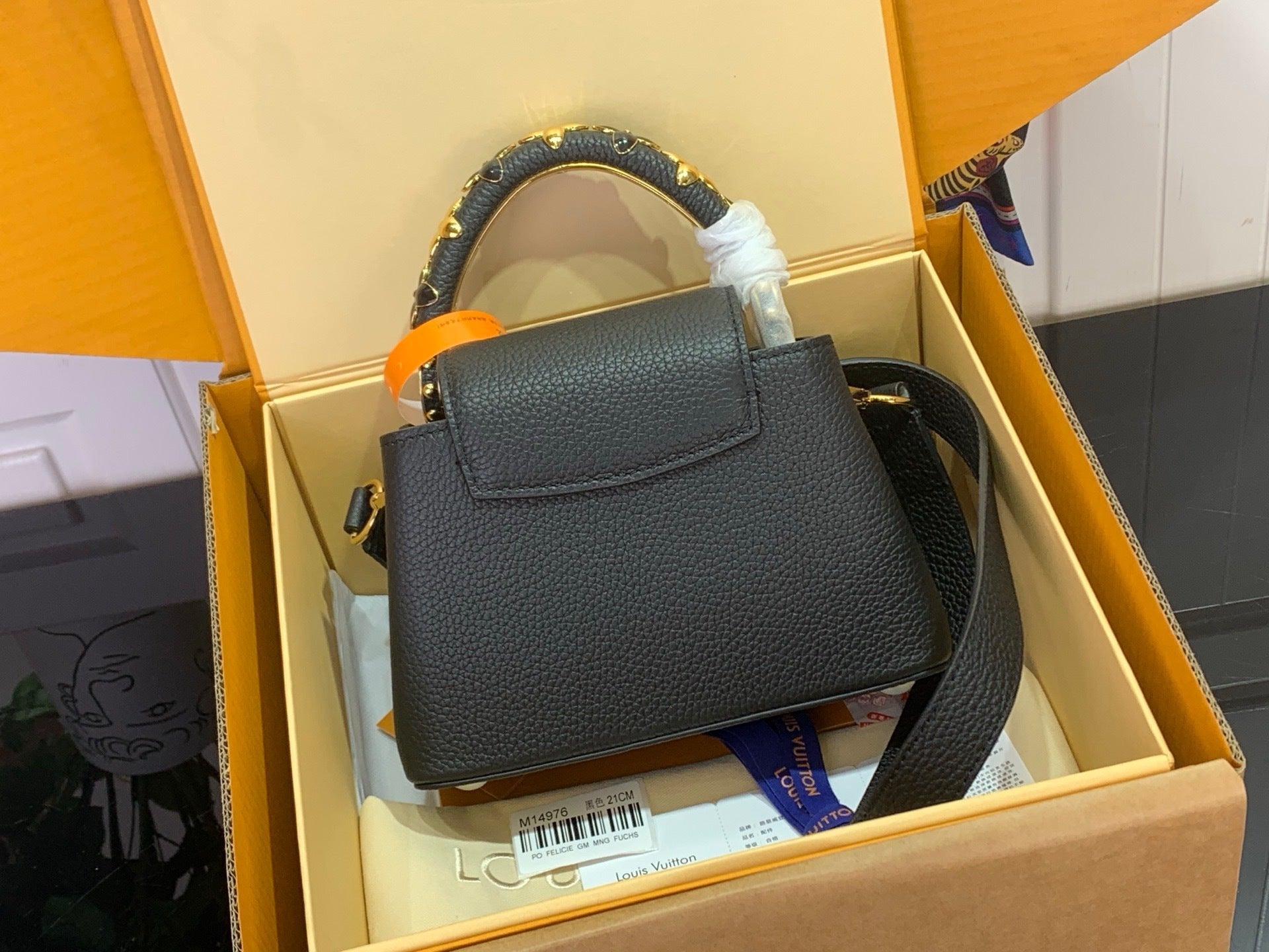 STRUCTURED TOP HANDLE BAG WITH GOLD LOGO