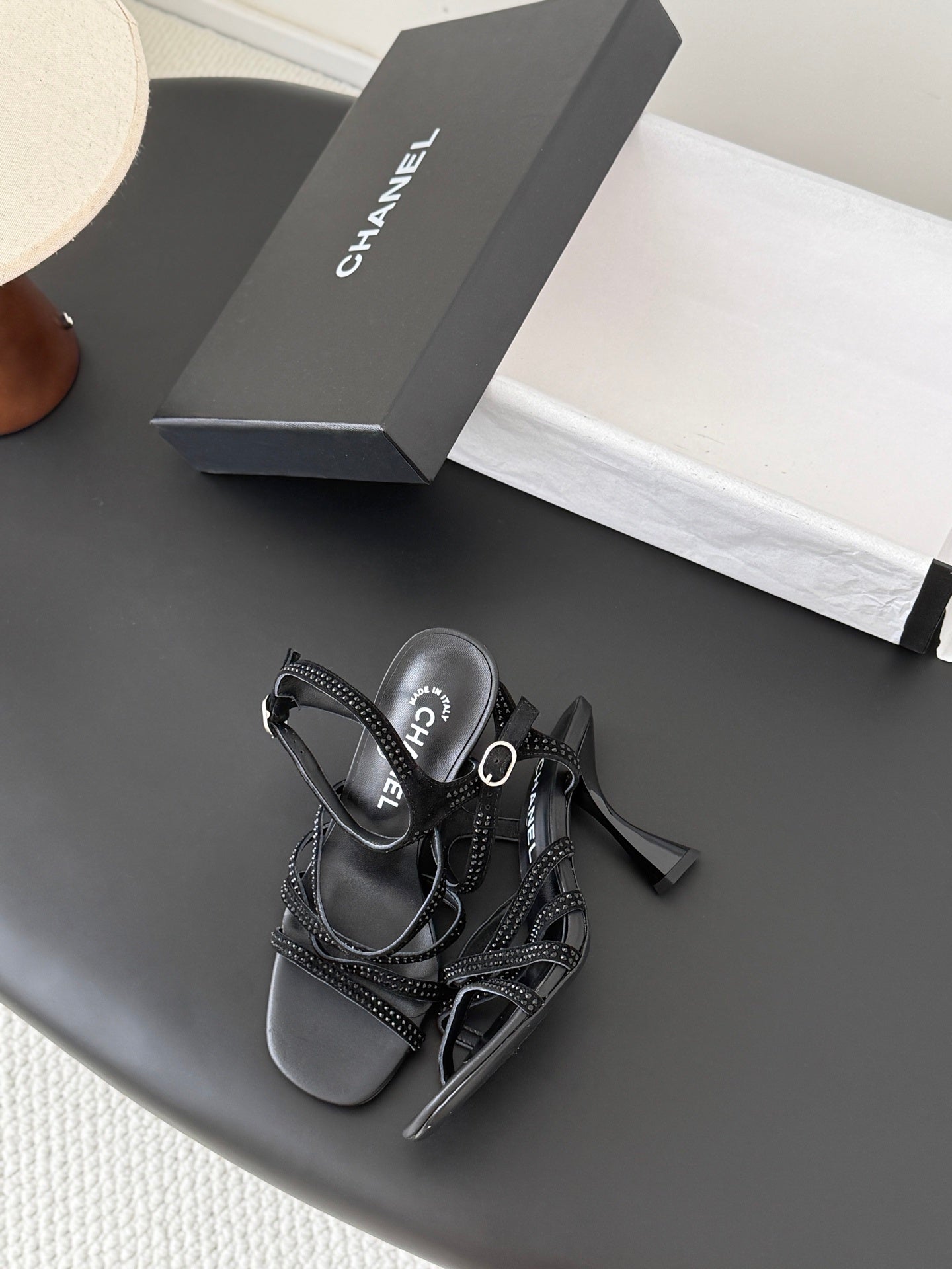 BLACK STRAPPY HEEL SANDALS