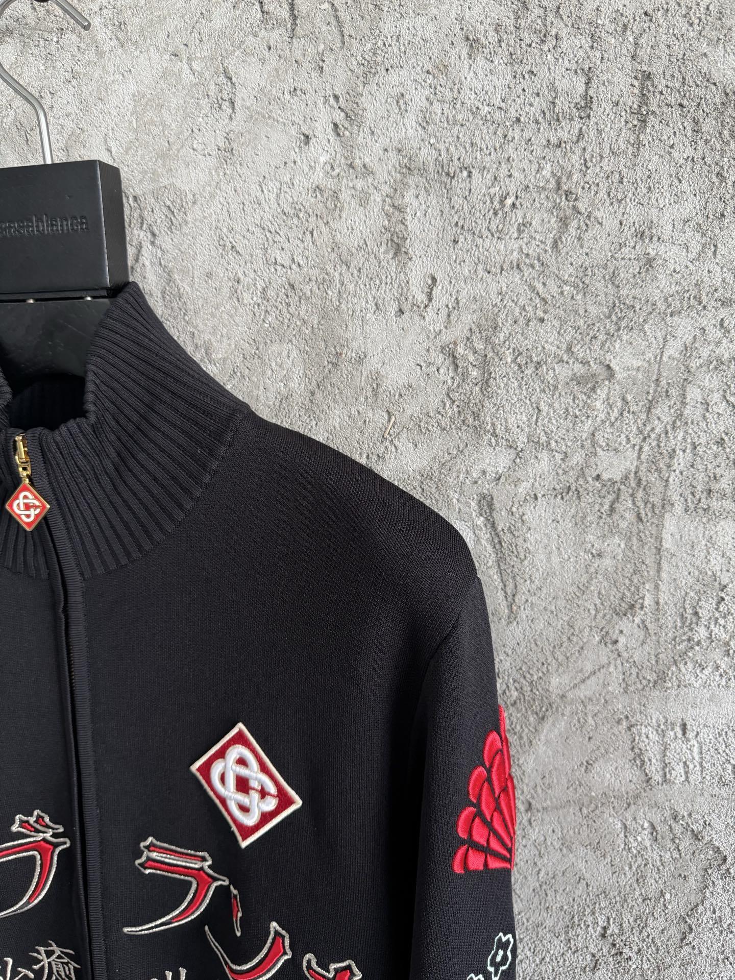 GRAPHIC EMBROIDERED ZIP-UP KNIT JACKET