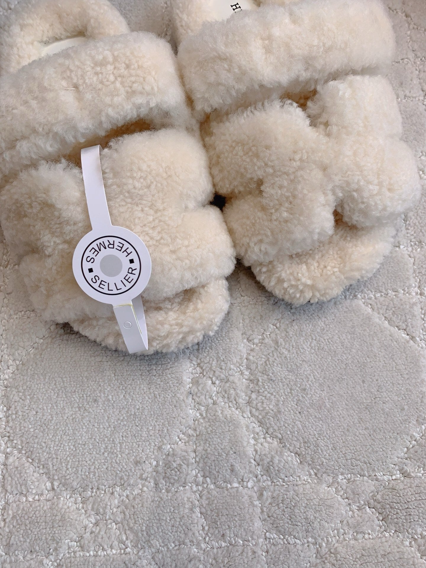 SOFT FLEECE DOUBLE BAND SLIDES FOR INDOOR COMFORT