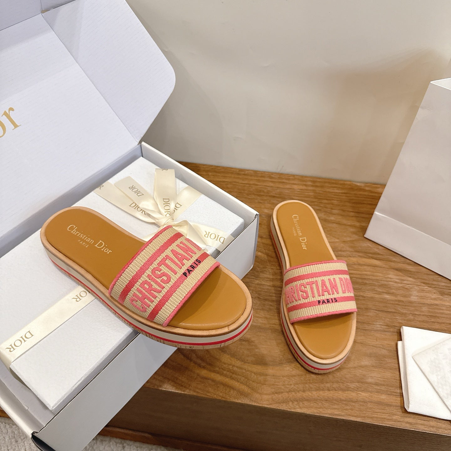 PINK LOGO STRAP PLATFORM SLIDE SANDALS