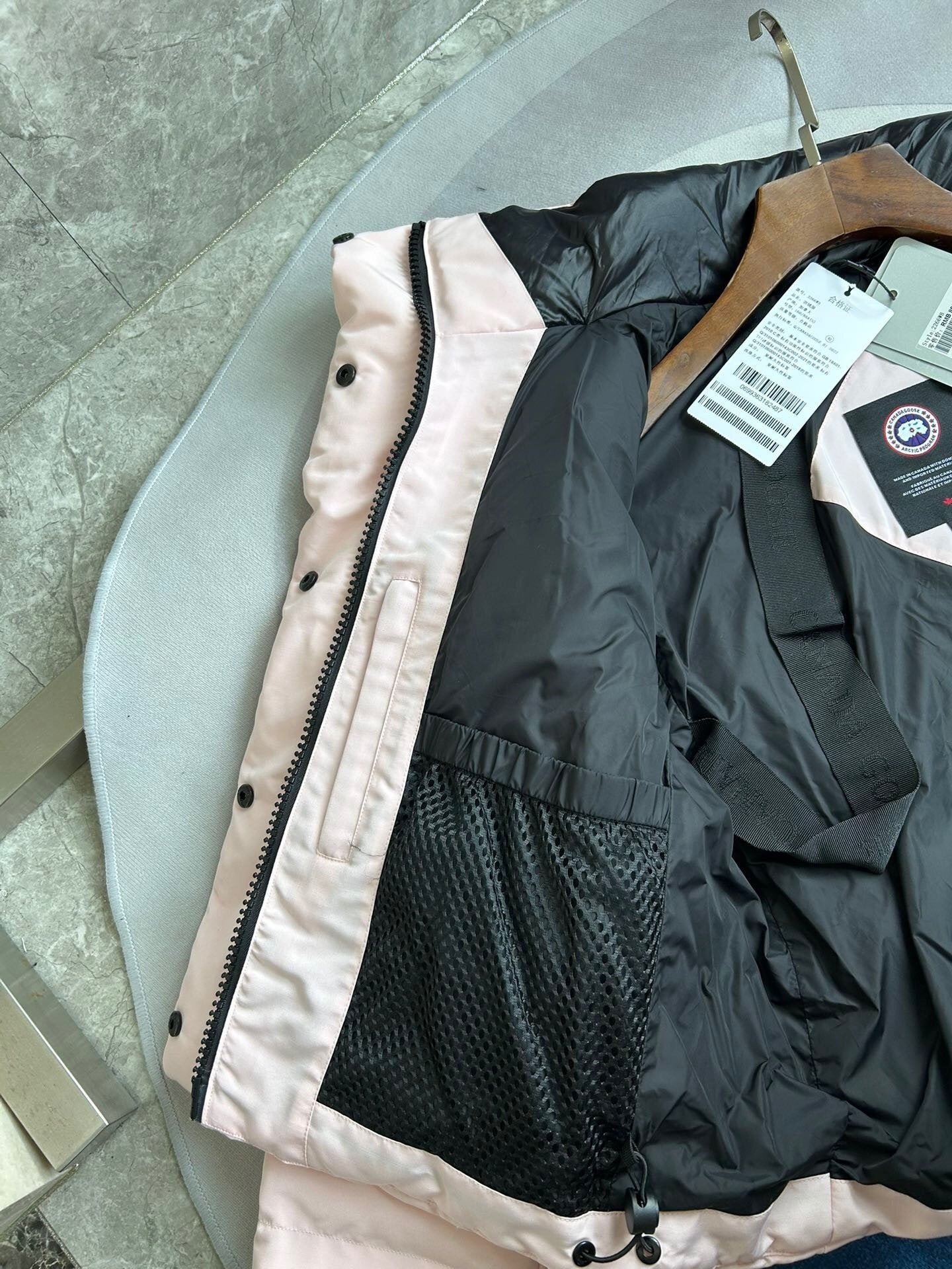 SHORT PADDED PUFFER JACKET WITH STAND COLLAR