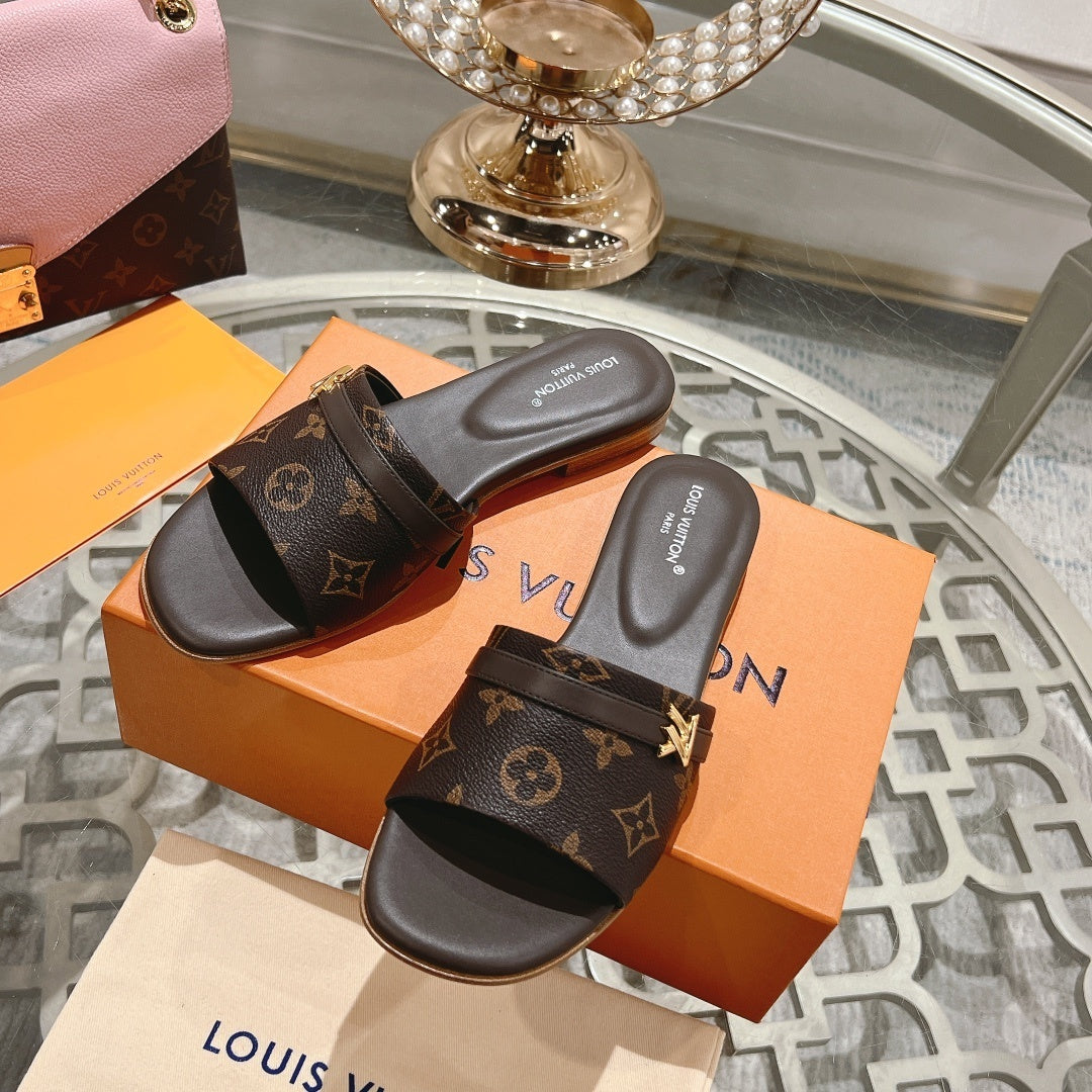 CLASSIC MONOGRAM FLAT SLIDE SANDALS