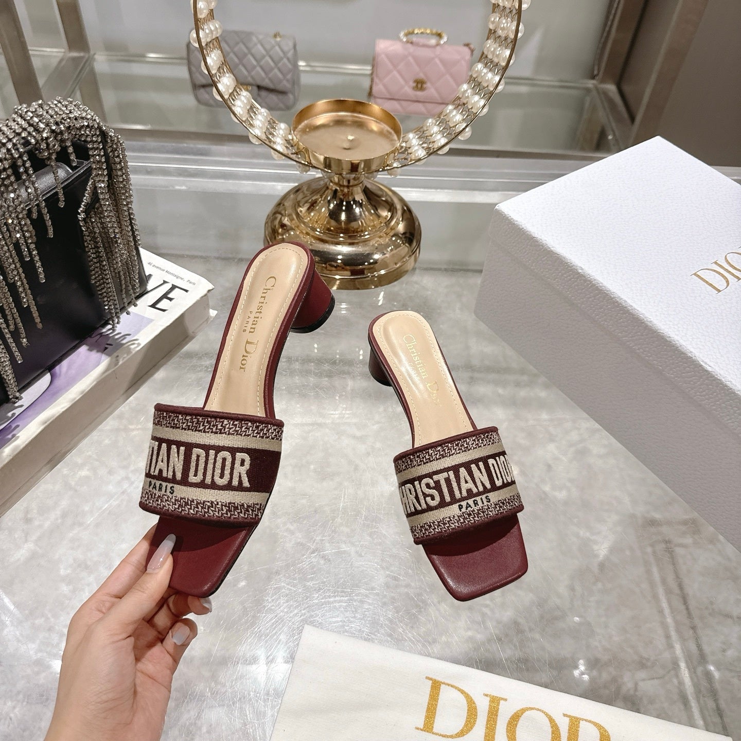 LOGO JACQUARD LOW HEEL MULES – BURGUNDY