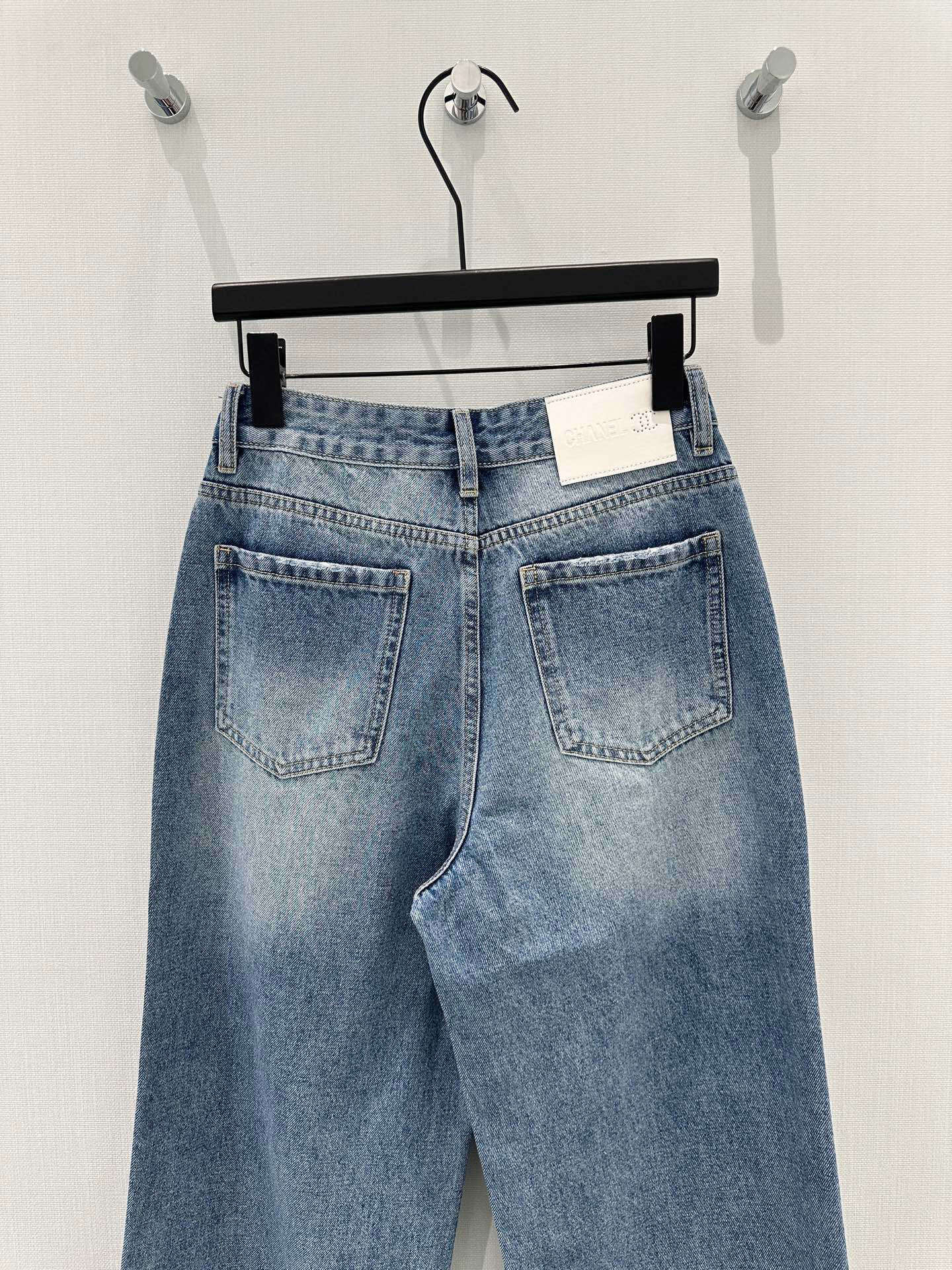 CRYSTAL LOGO POCKET WIDE LEG DENIM JEANS
