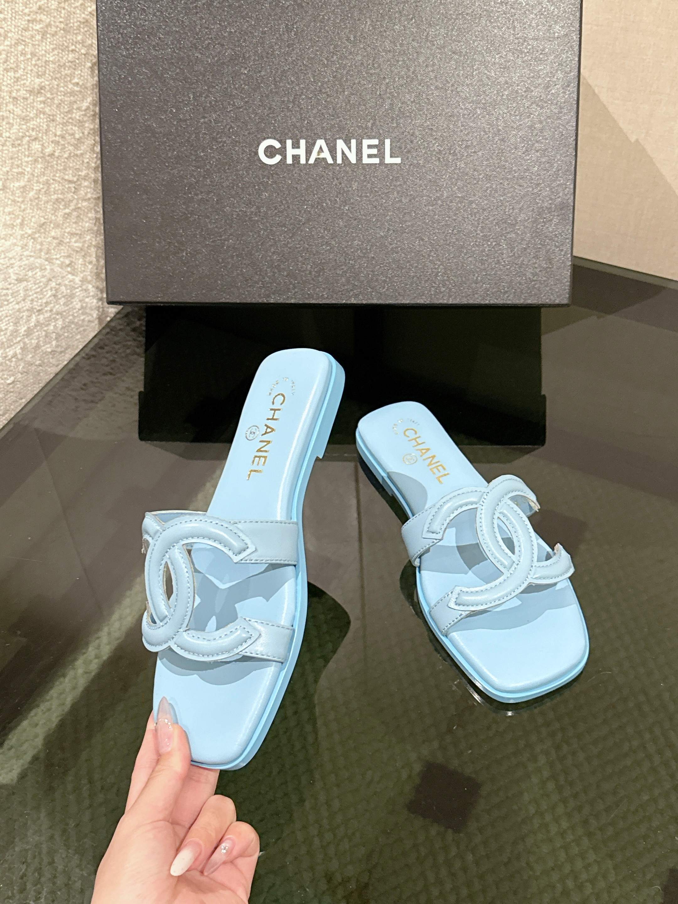PASTEL BLUE MINIMALIST SLIDE SANDALS
