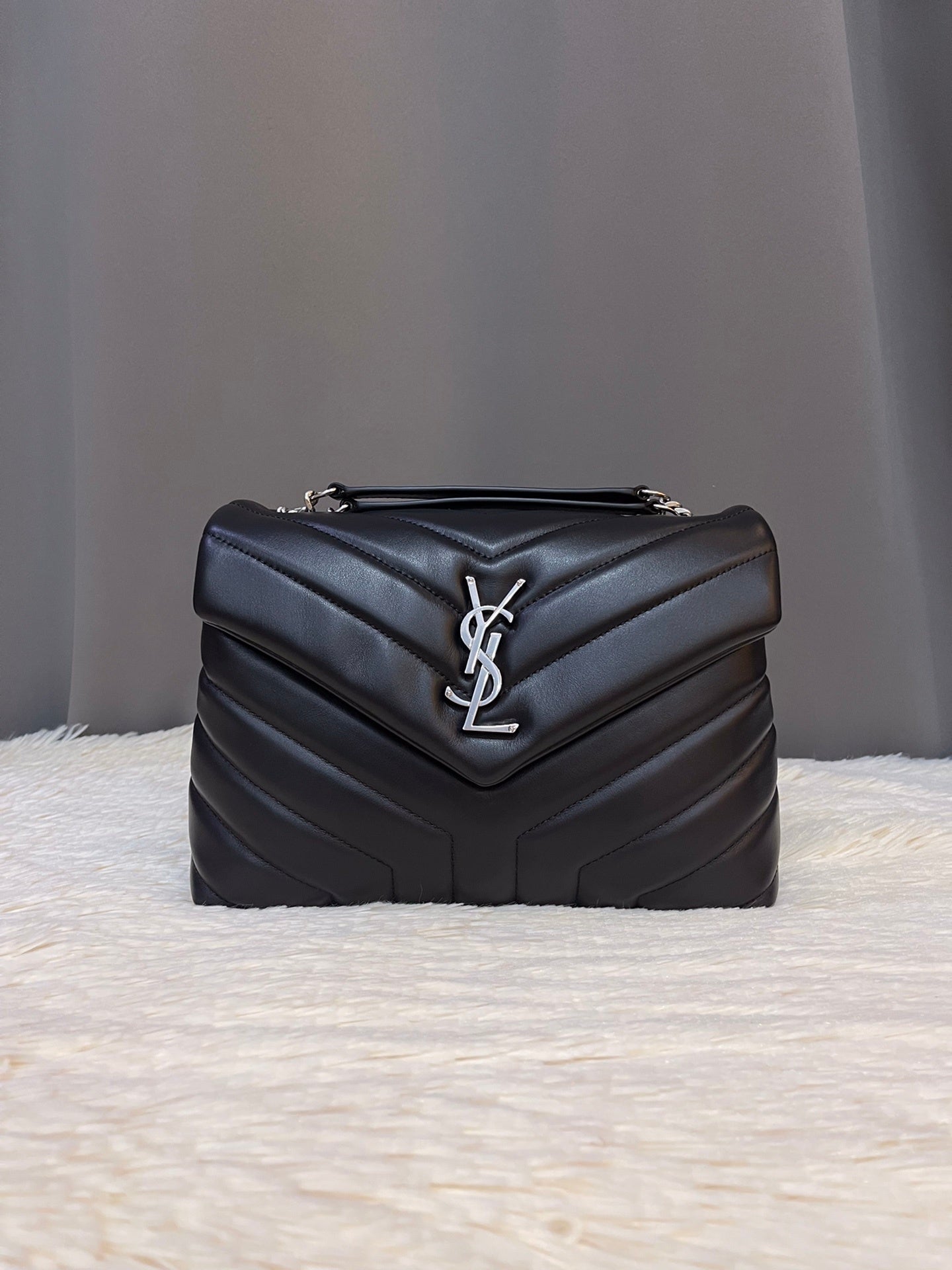 QUILTED FLAP SHOULDER BAG