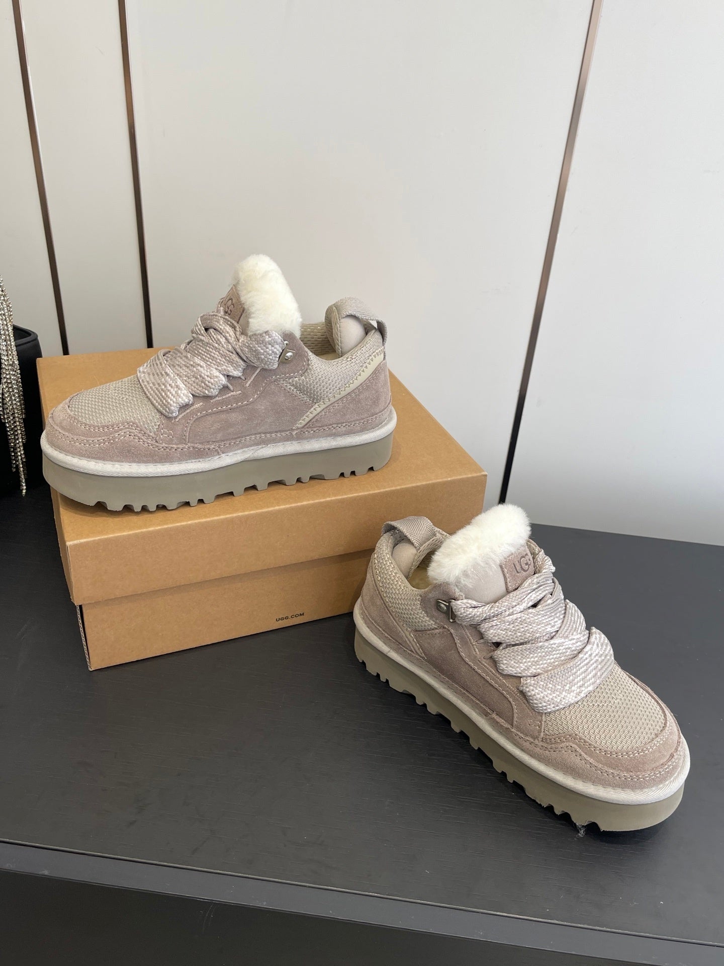 Plateau-Hausschuhe mit kuscheligem Futter