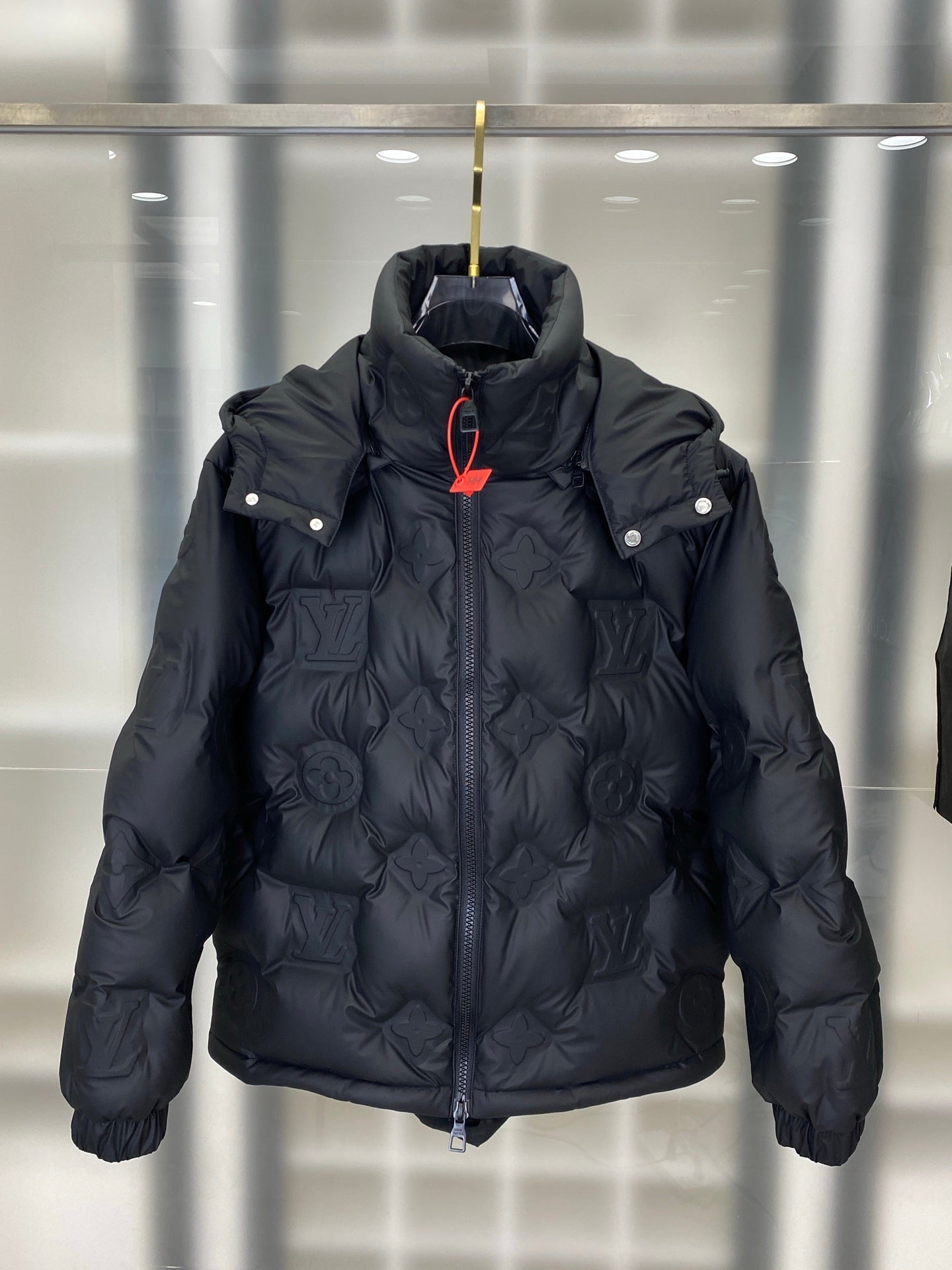 EMBOSSED PUFFER JACKET