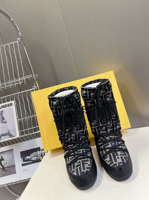 BLACK MONOGRAM-PRINT PADDED WINTER BOOTS