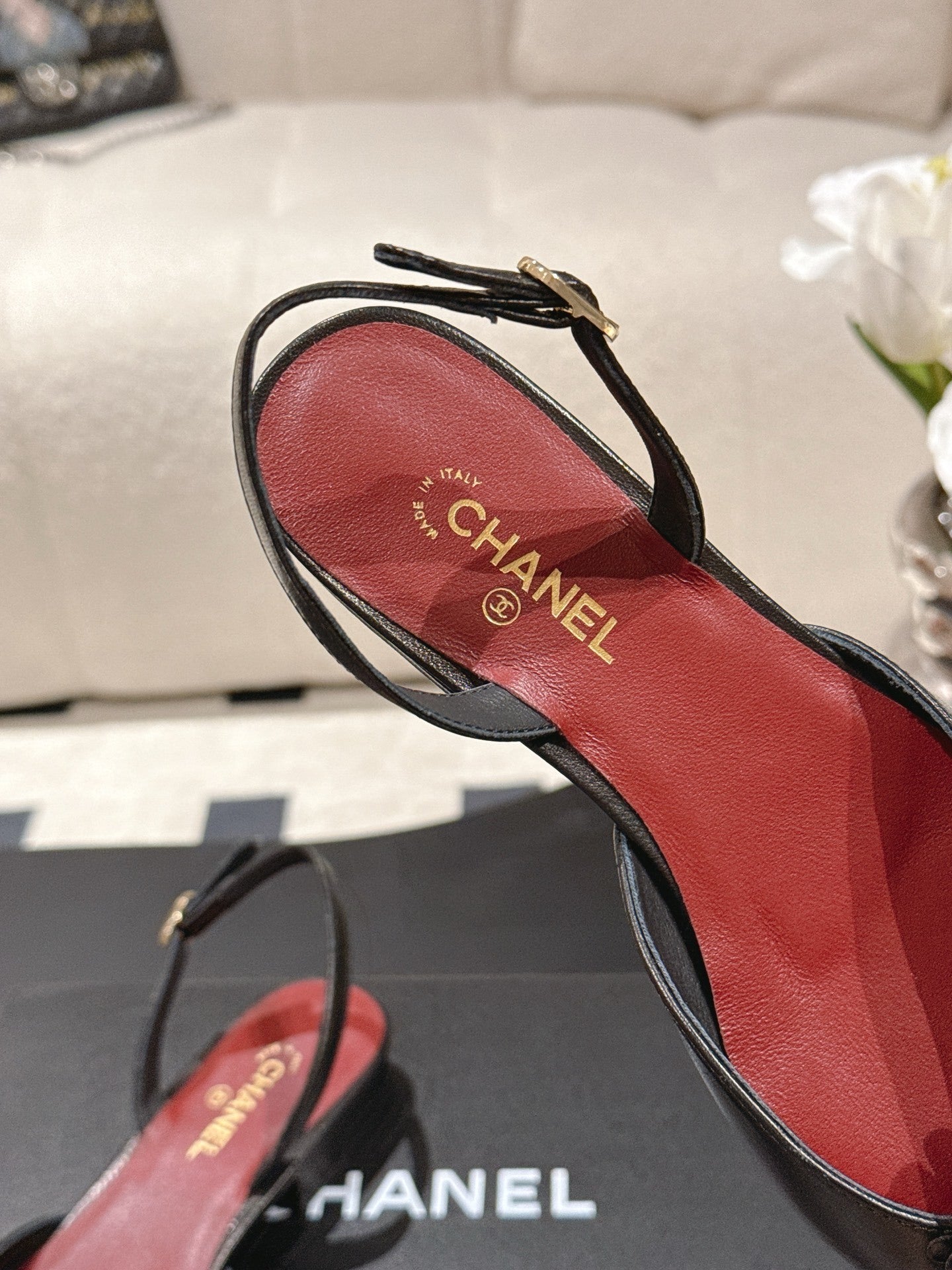 FLORAL EMBELLISHED POINTED SLINGBACK FLATS