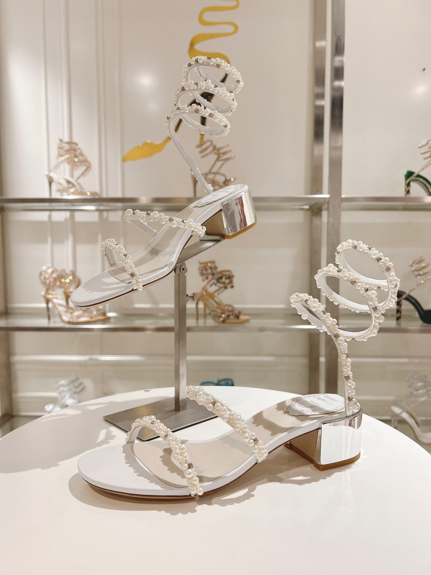 PEARL SPIRAL SANDALS