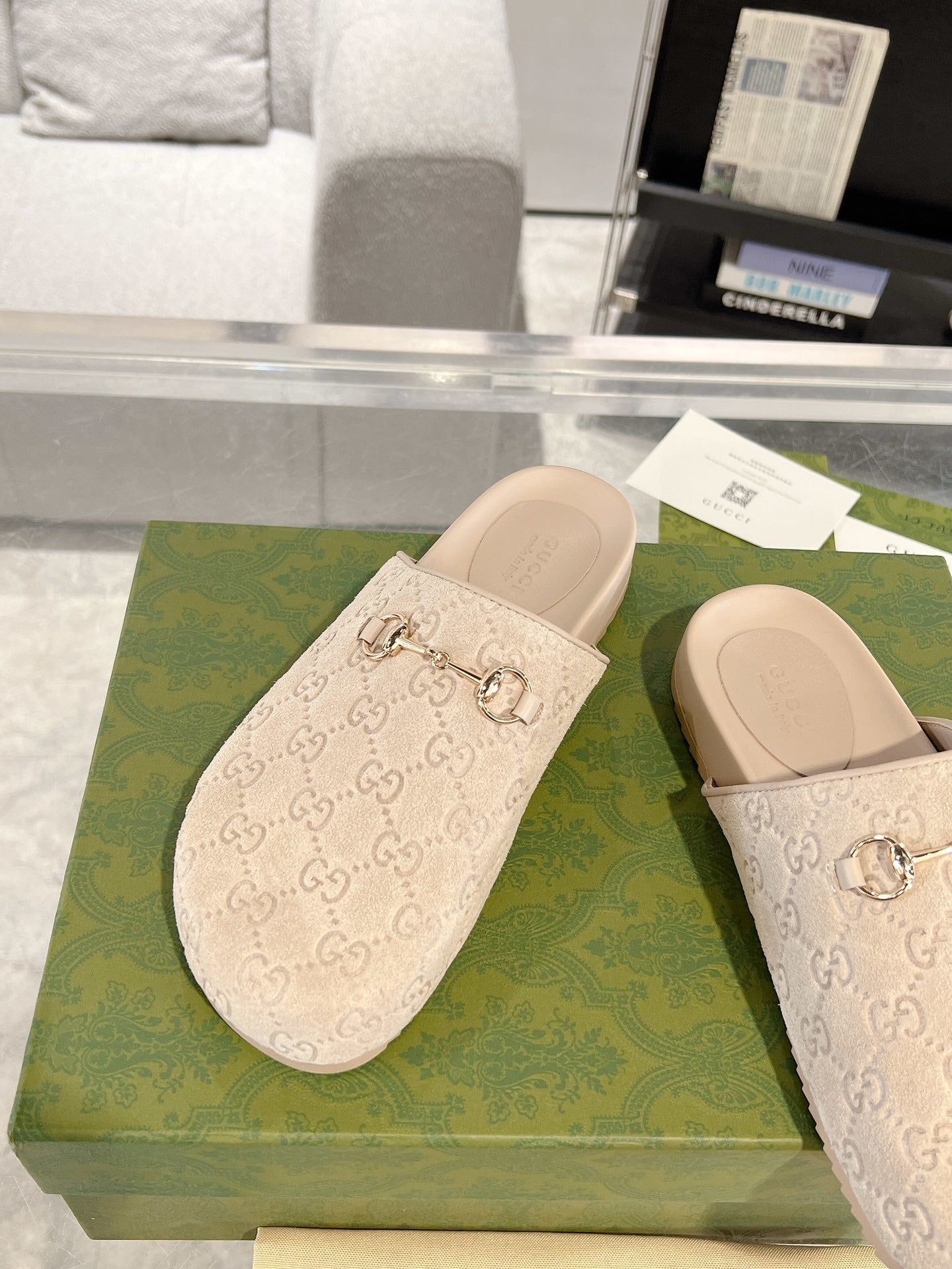 CREAM EMBOSSED MULE SLIDES