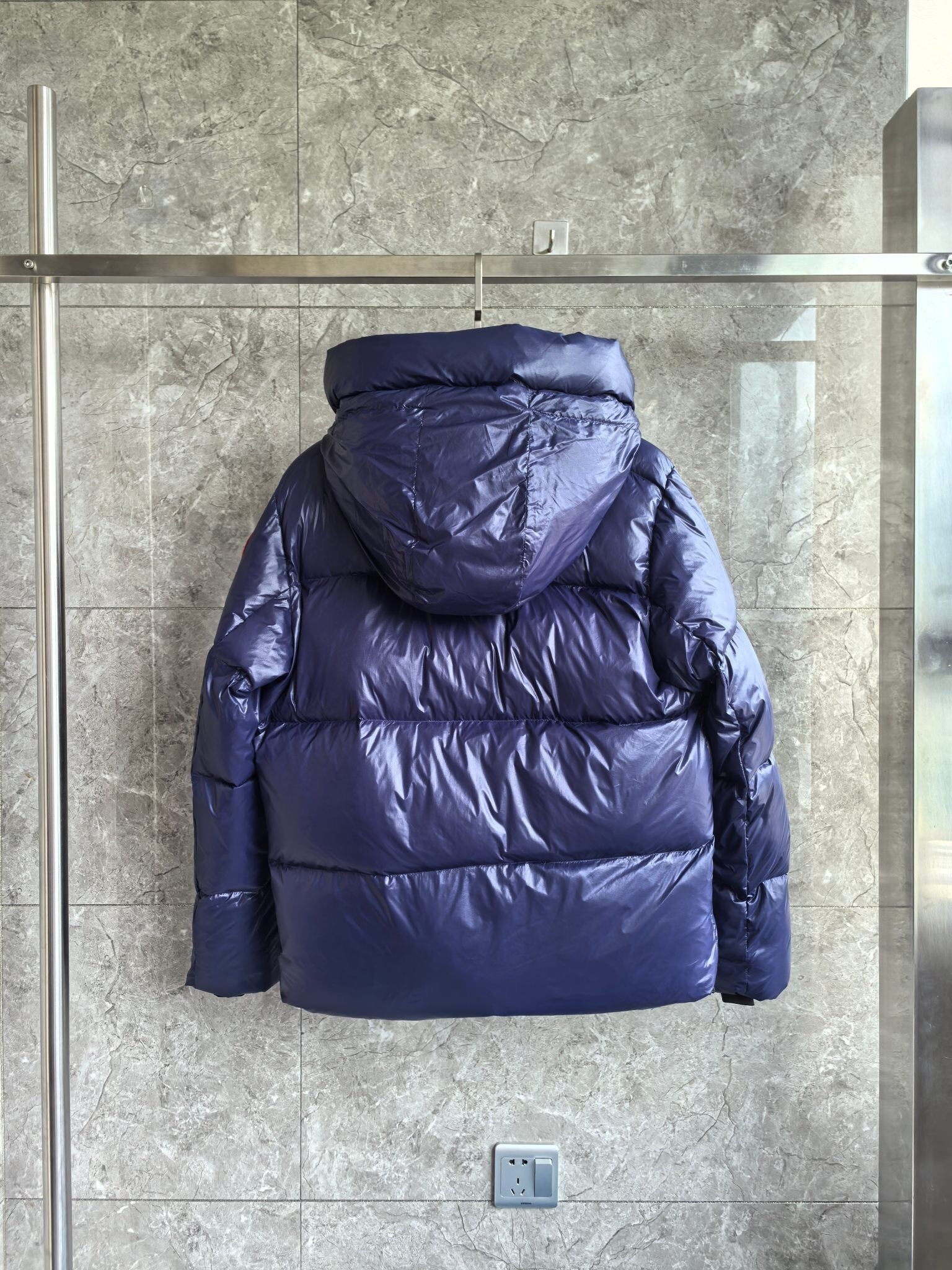 BLUE SHINY HOODED PUFFER JACKET