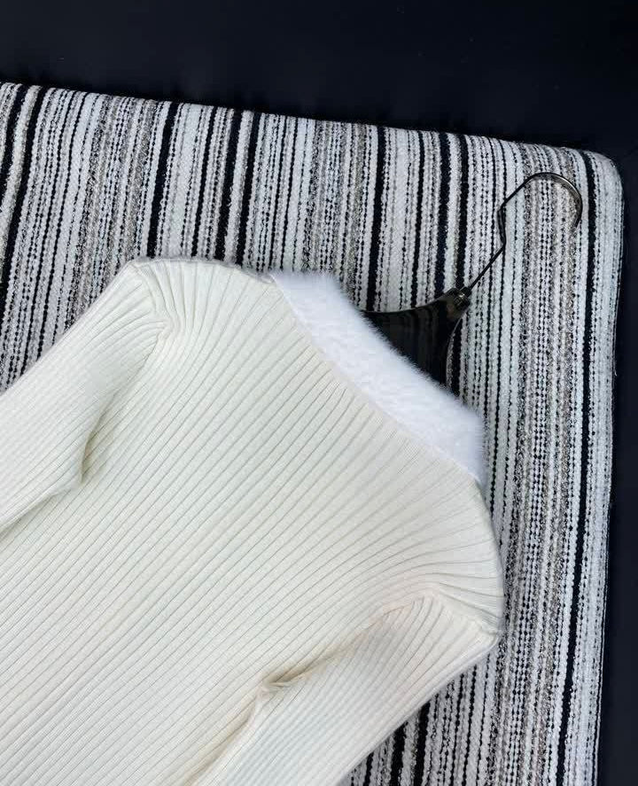 RIBBED KNIT CONTRAST CARDIGAN
