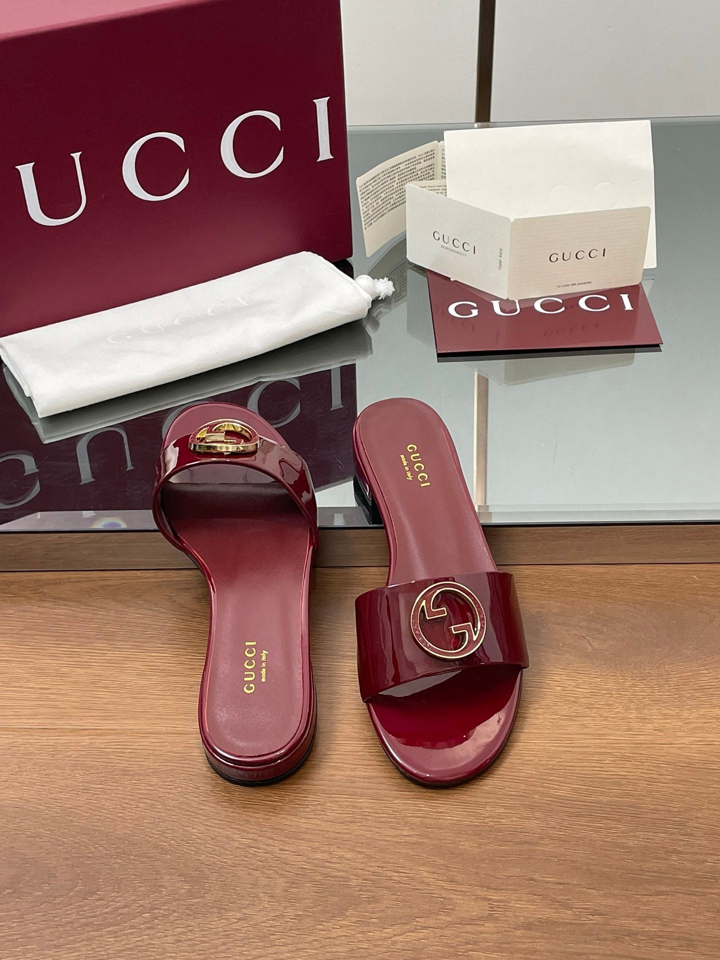 RED PATENT LOGO SLIDES