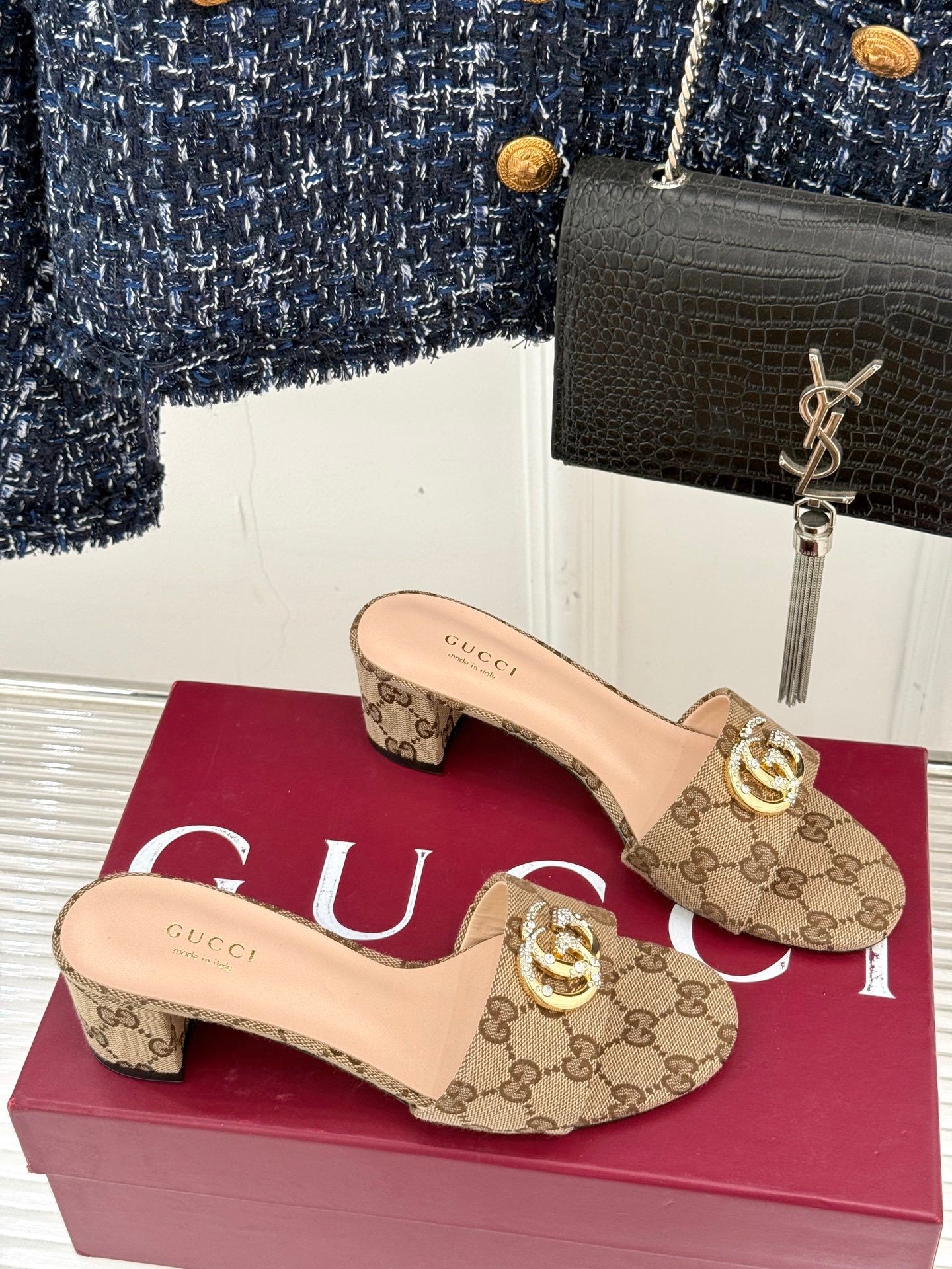 BEIGE MONOGRAM BLOCK HEEL SLIDES