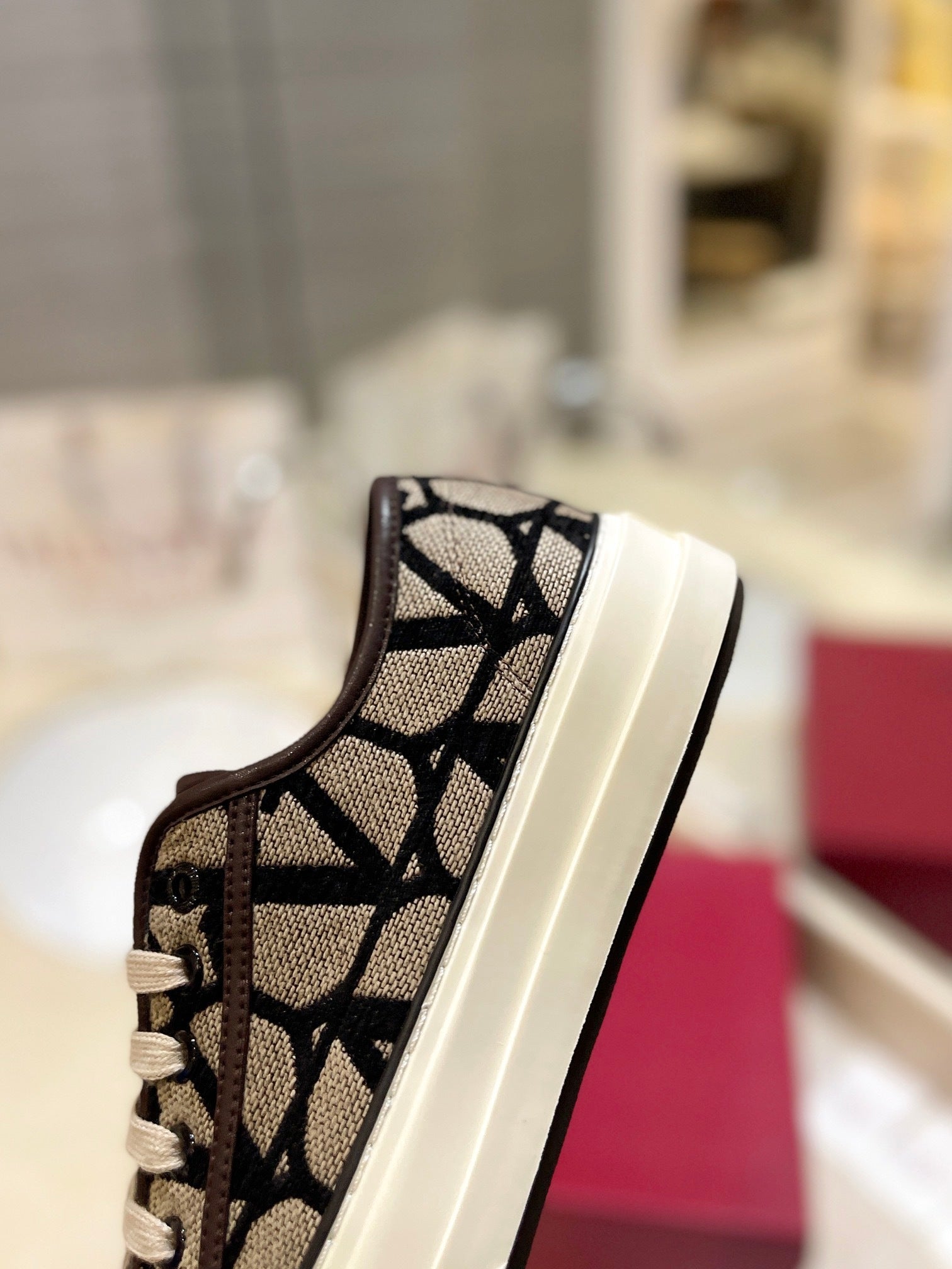 BROWN MONOGRAM LOW-TOP SNEAKERS