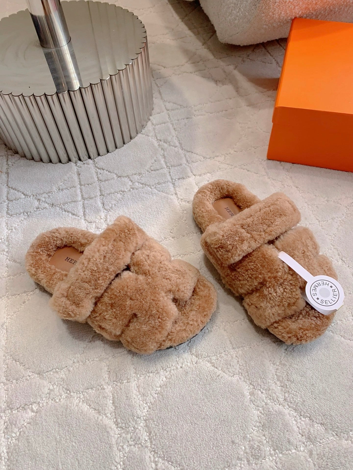 WARM TEDDY TEXTURE SLIDES WITH PADDED STRAPS