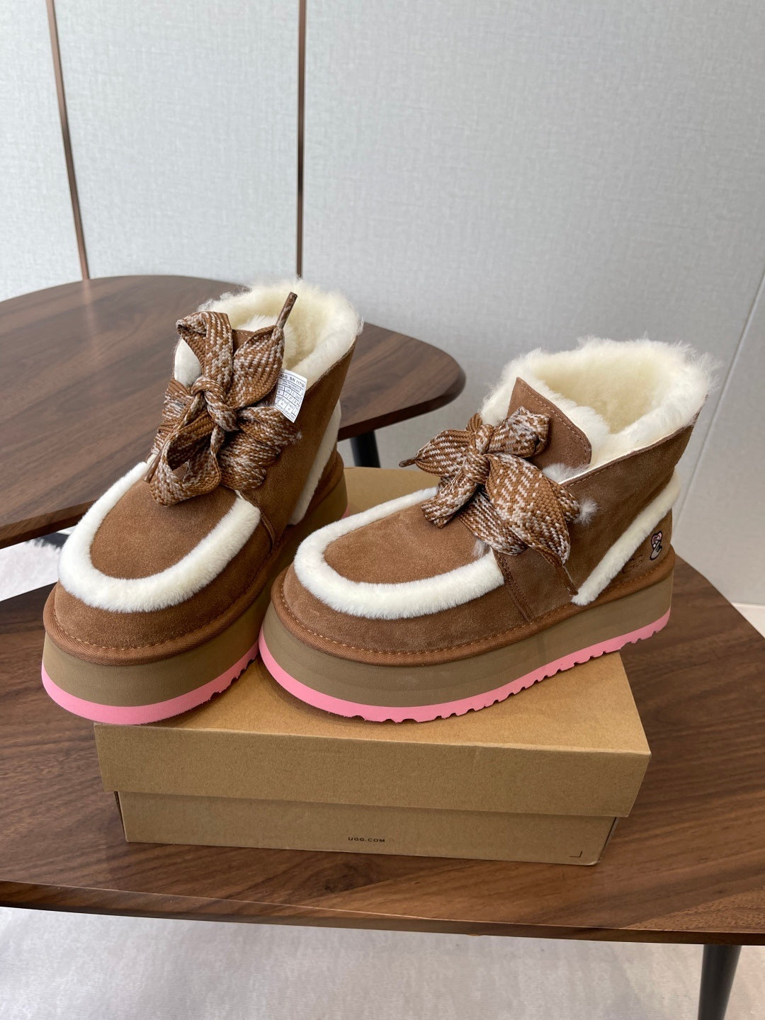 COZY PLATFORM BOOTS – BROWN