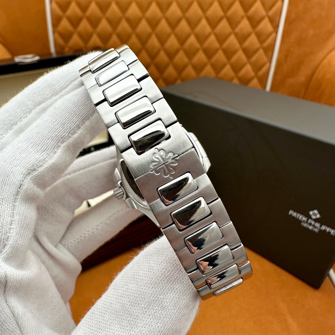 LUXURY STAINLESS STEEL DIAMOND WATCH