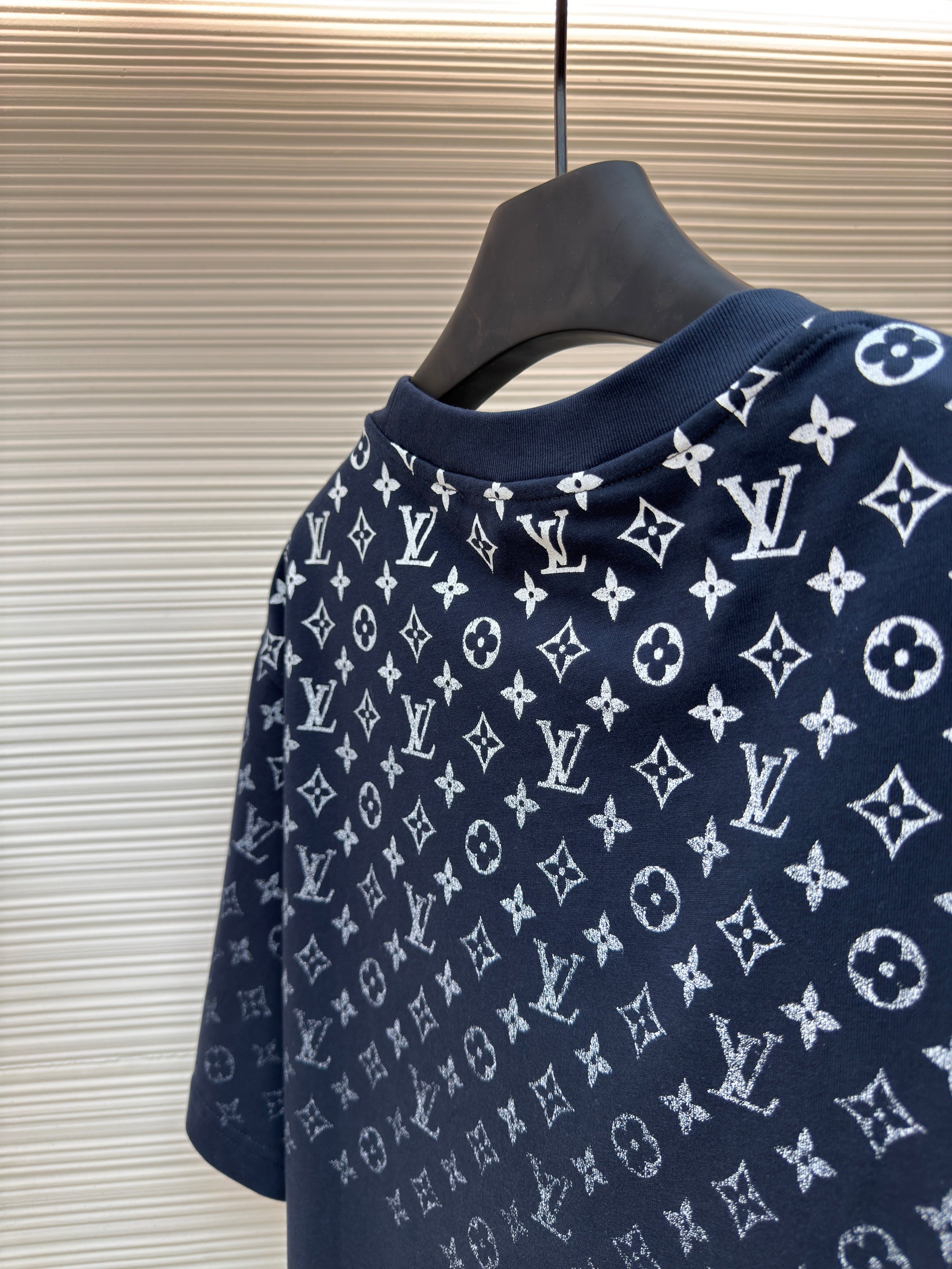 MONOGRAM GRADIENT PRINT T-SHIRT