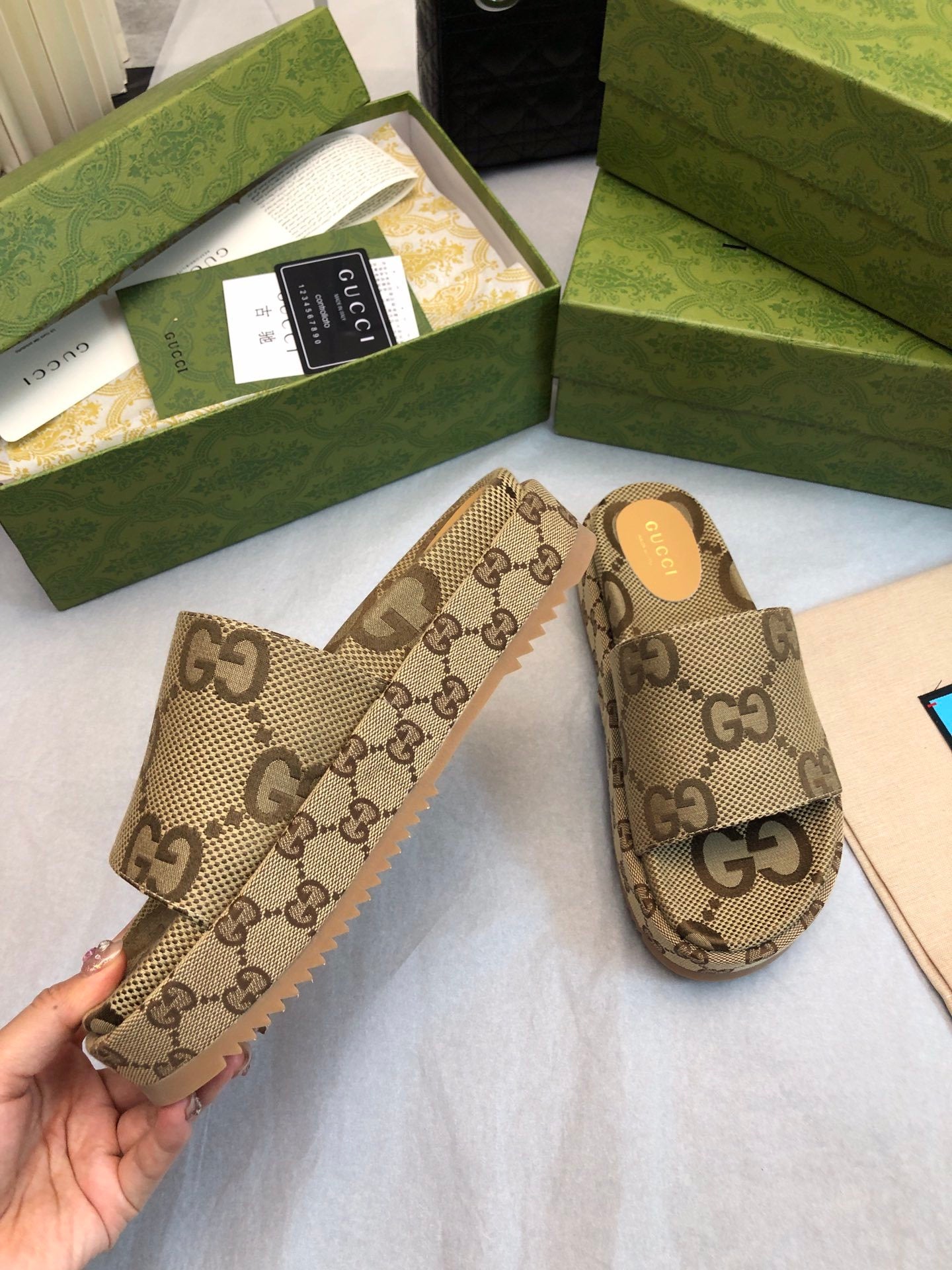 BEIGE MONOGRAM PLATFORM SLIDES