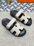 DUAL-TONE LEATHER SLIDE SANDALS