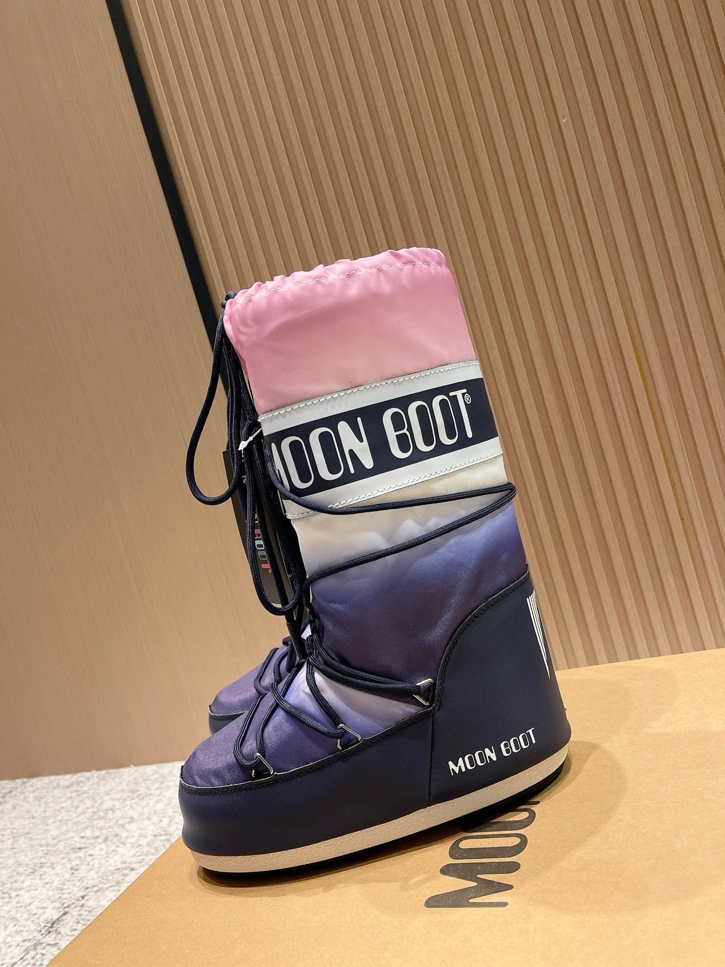 MULTICOLOR PADDED WINTER BOOTS WITH FAUX FUR LINING