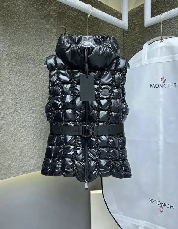 BELTED QUILTED HOODED PUFFER VEST