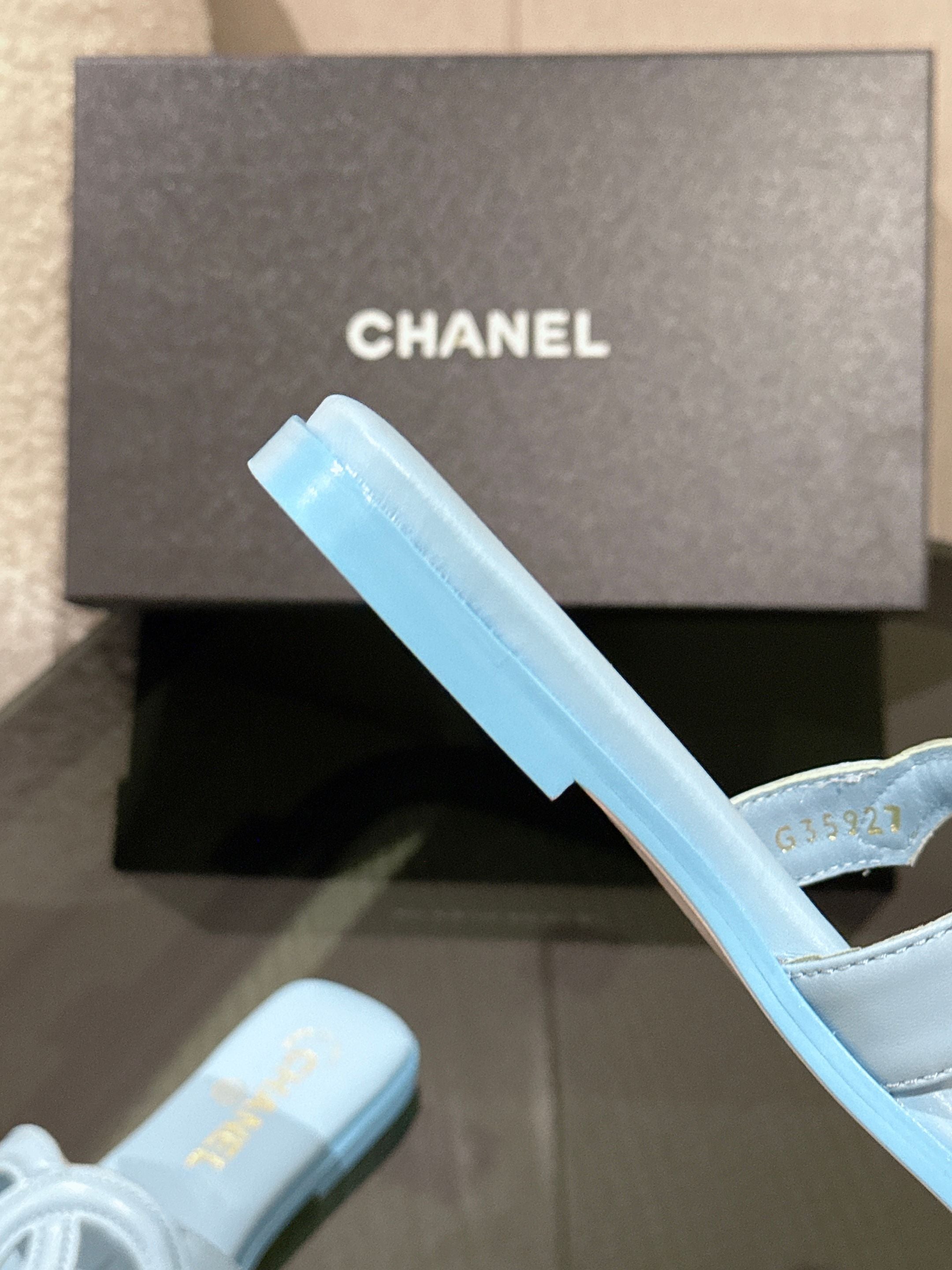 PASTEL BLUE MINIMALIST SLIDE SANDALS